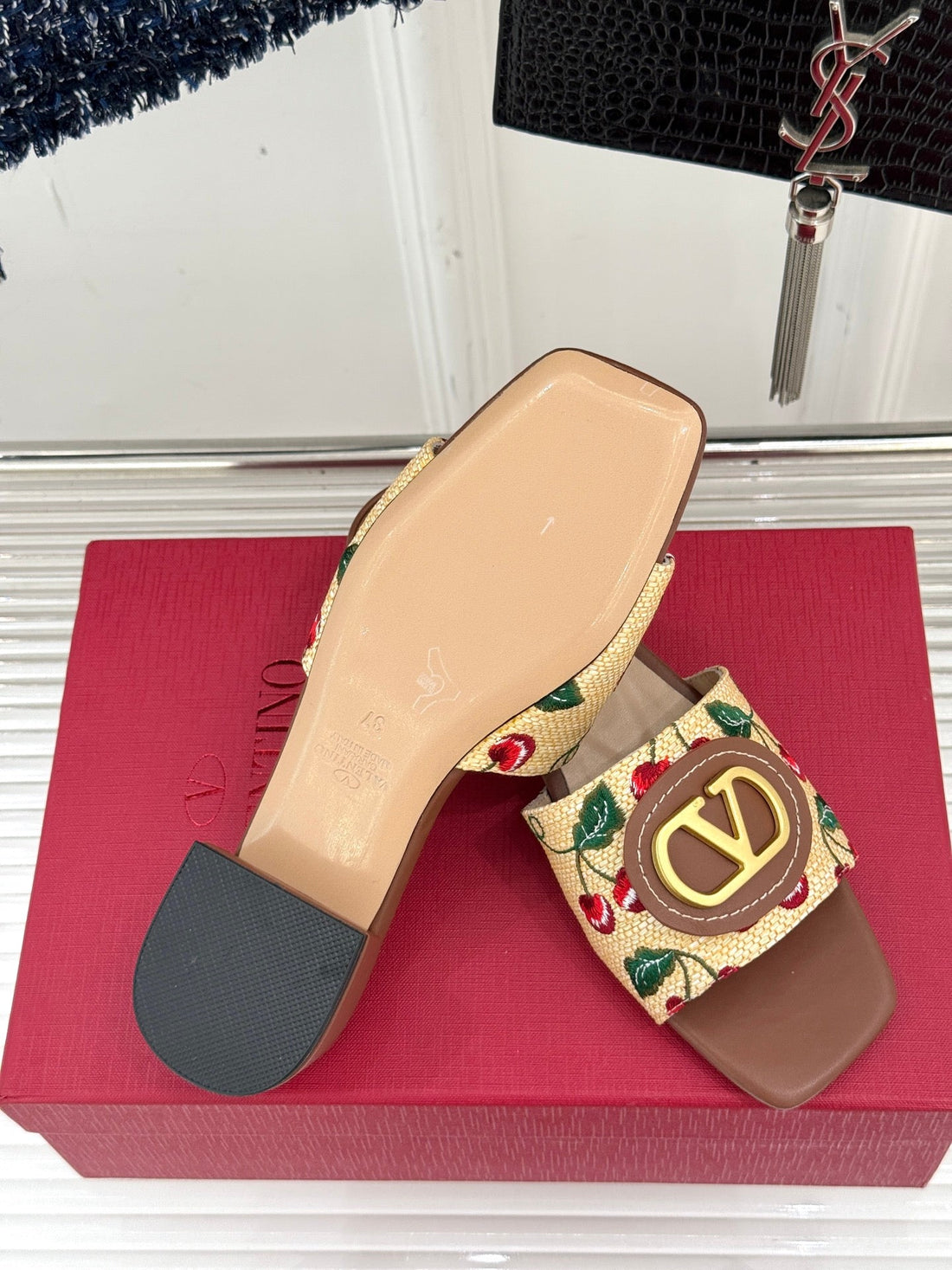 VT 25 Cherryfic Leather Trimmed Slides Brown Sheepskin 286505