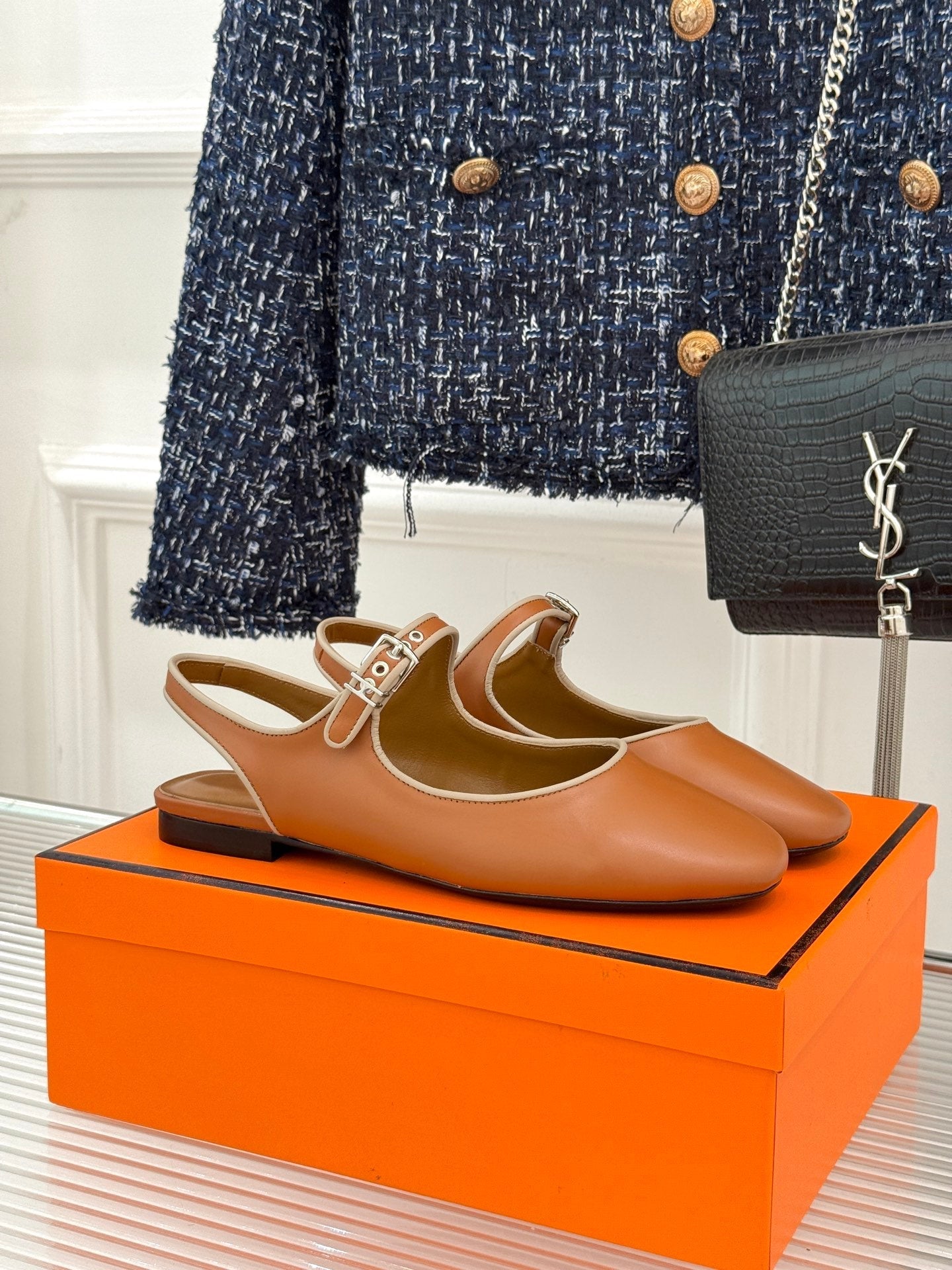 HM flat sandals brown lambskin 474117