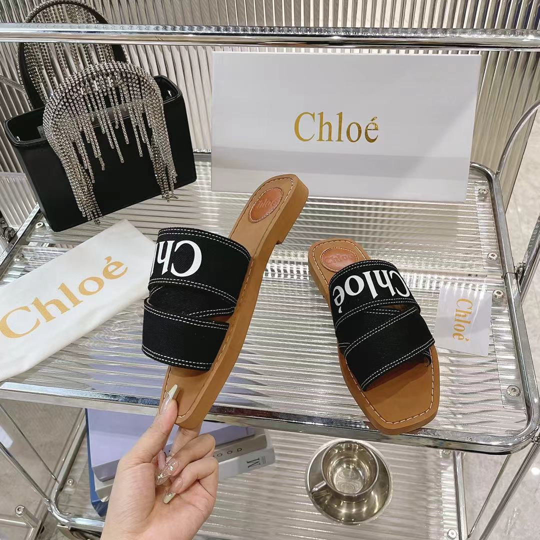 CHLOE WOODY MULE IN BLACK DENIM WITH WHITE LOGO