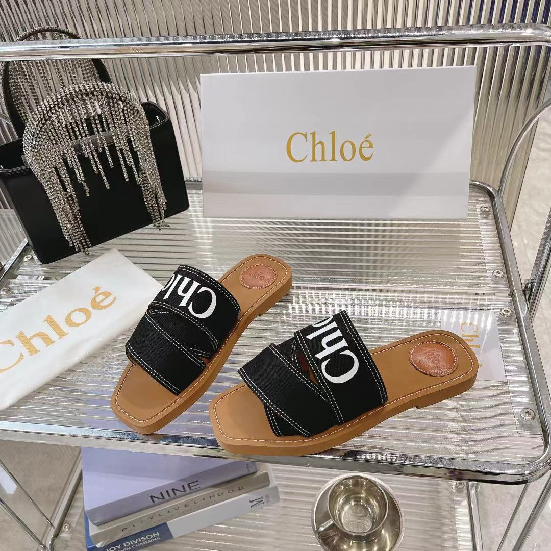 CHLOE WOODY MULE IN BLACK DENIM WITH WHITE LOGO
