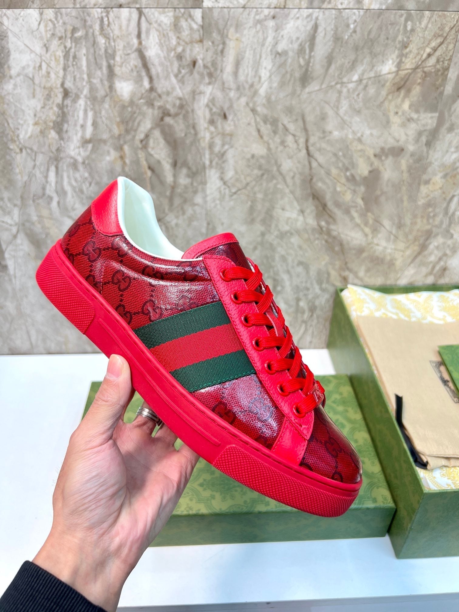 GG Men's ACE Sneaker Red Calfskin 525959