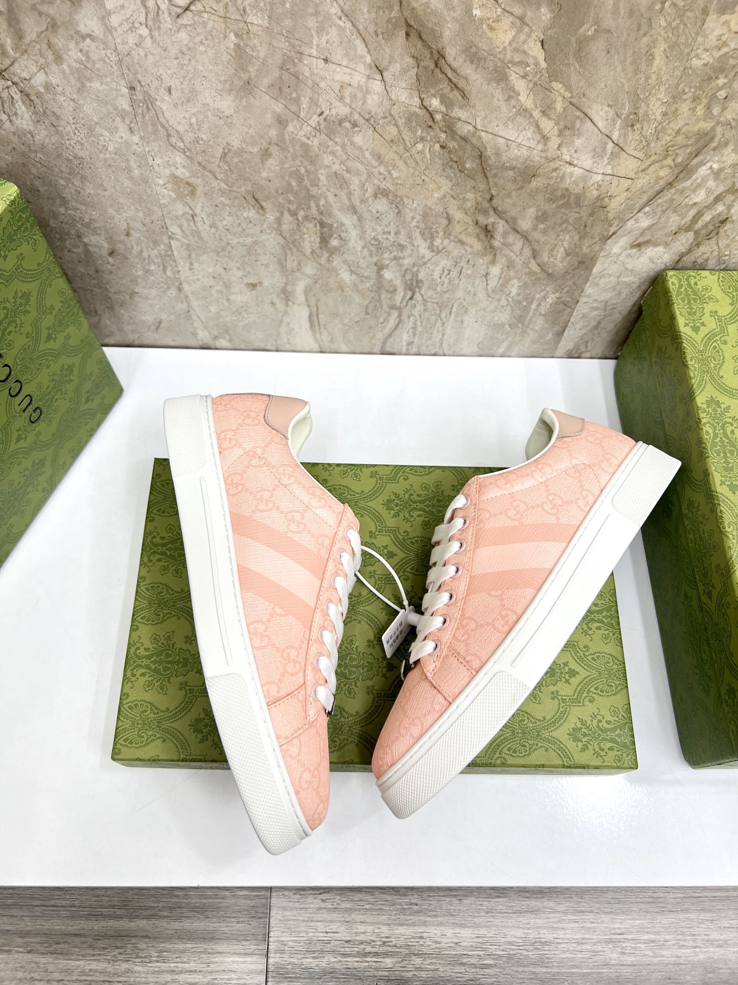 GG Men's ACE Sneaker Pink Canvas 525945