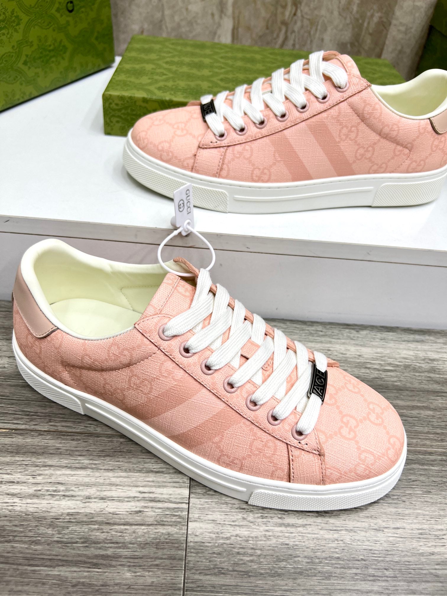 GG Men's ACE Sneaker Pink Canvas 525945