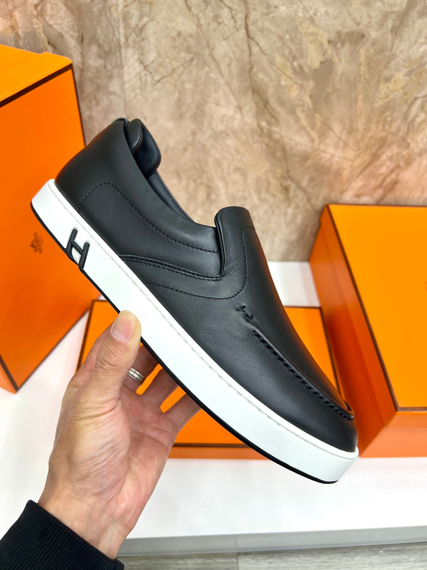 HM 25 Men's Kiddy Slip-on Shoe Black Cowhide 545621