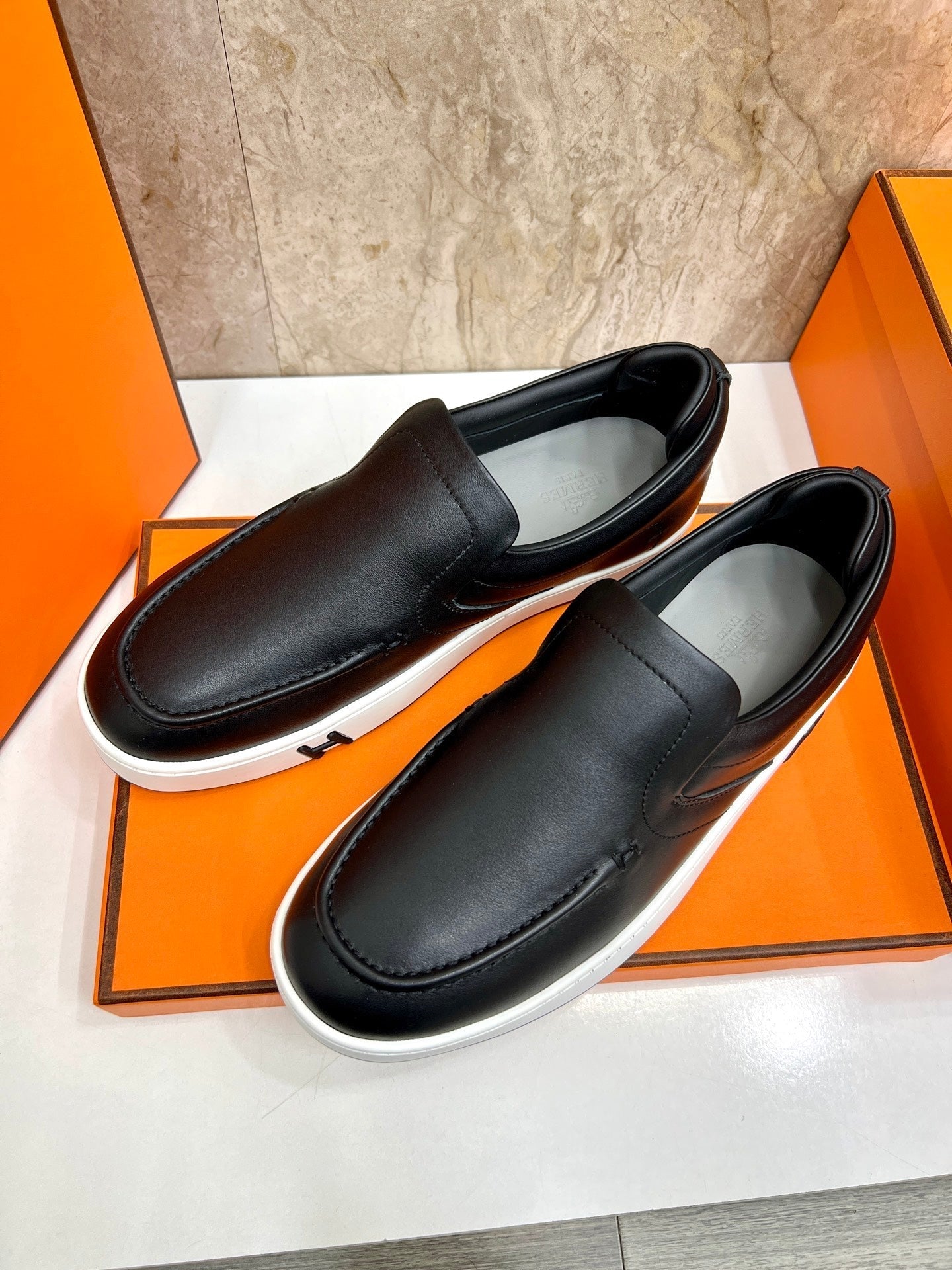 HM 25 Men's Kiddy Slip-on Shoe Black Cowhide 545621