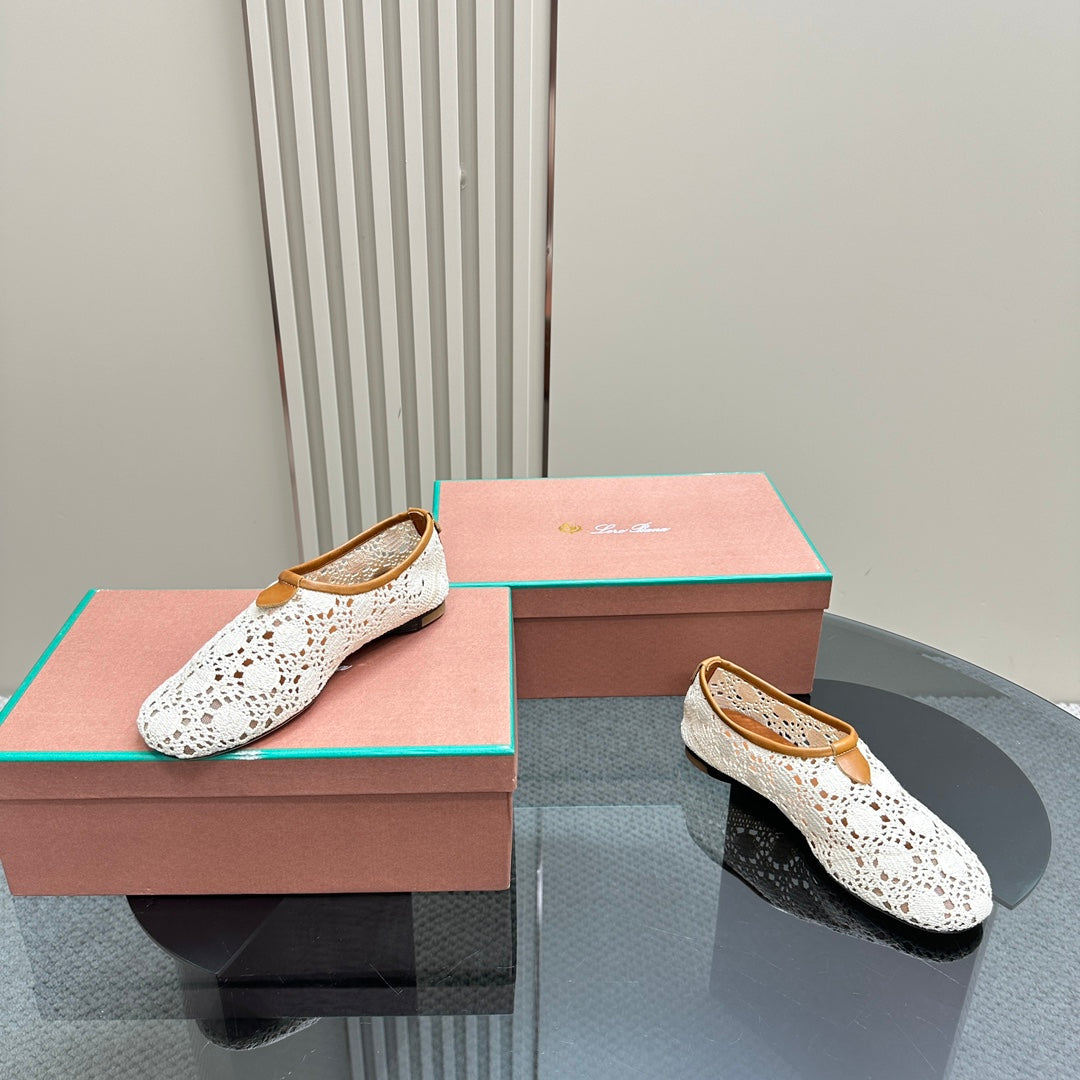 floaty flat mocassin sliper white fabric