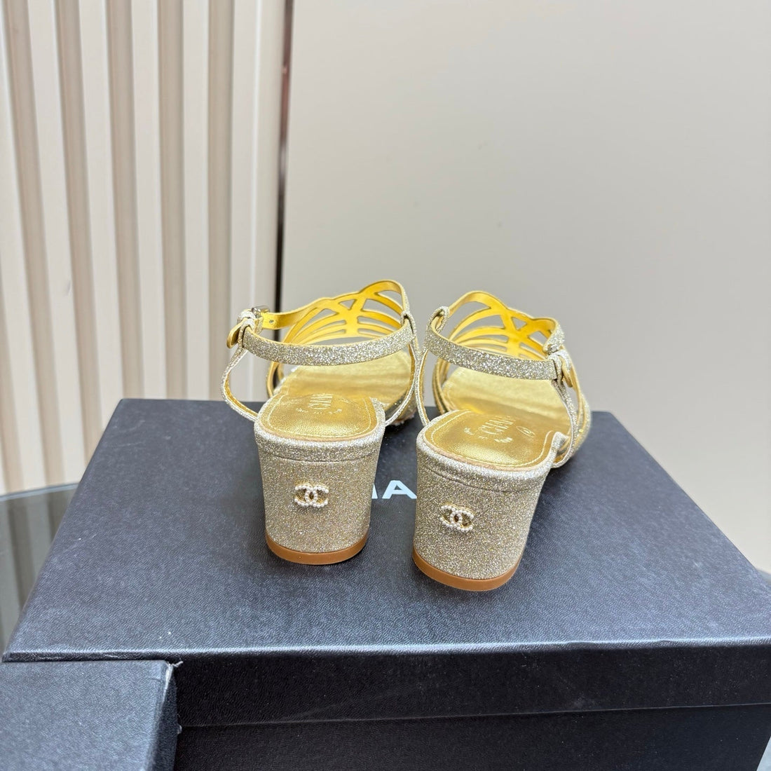 CC 25 Sandal Heels Gold Sheepskin 239418