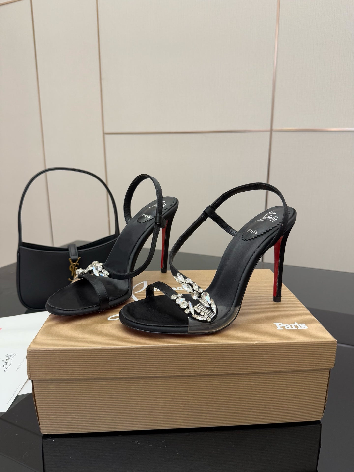 CL Diamond Sandals 10.5cm Black Silk 299879