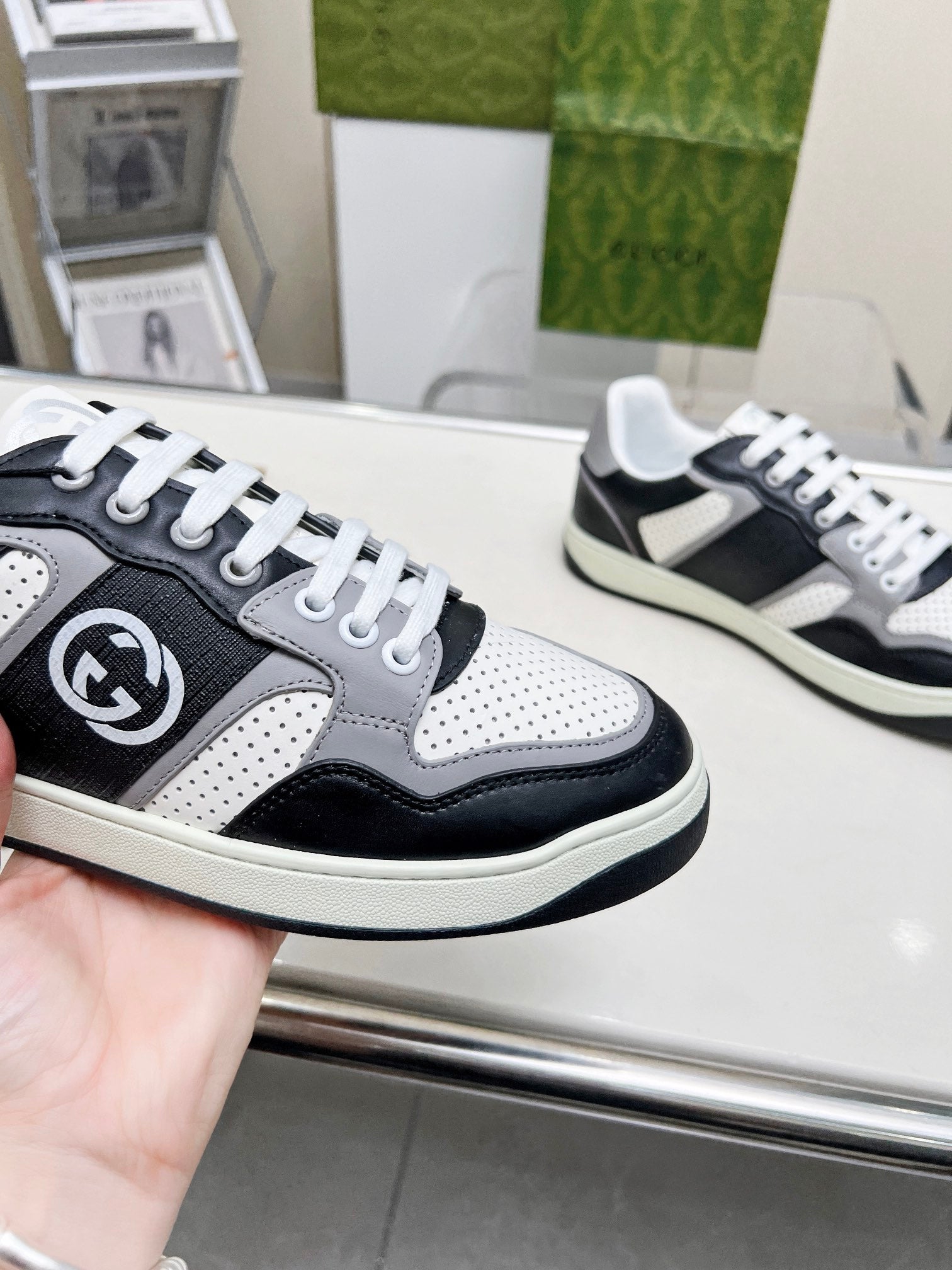 GG Men's MAC80 Sneaker White Black Cowhide 539519