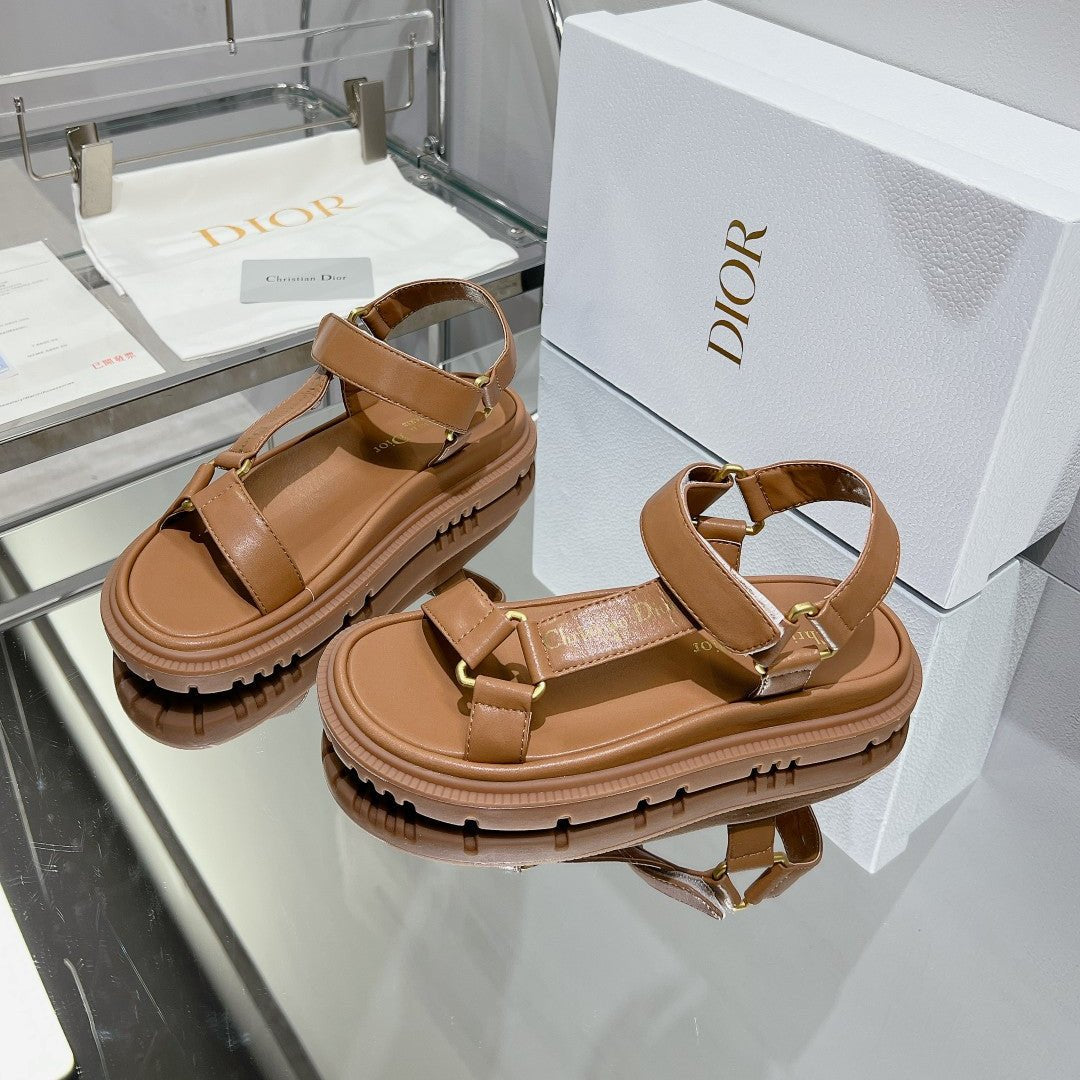 CD D-Wave Sandal In Brown Cowhide 100751