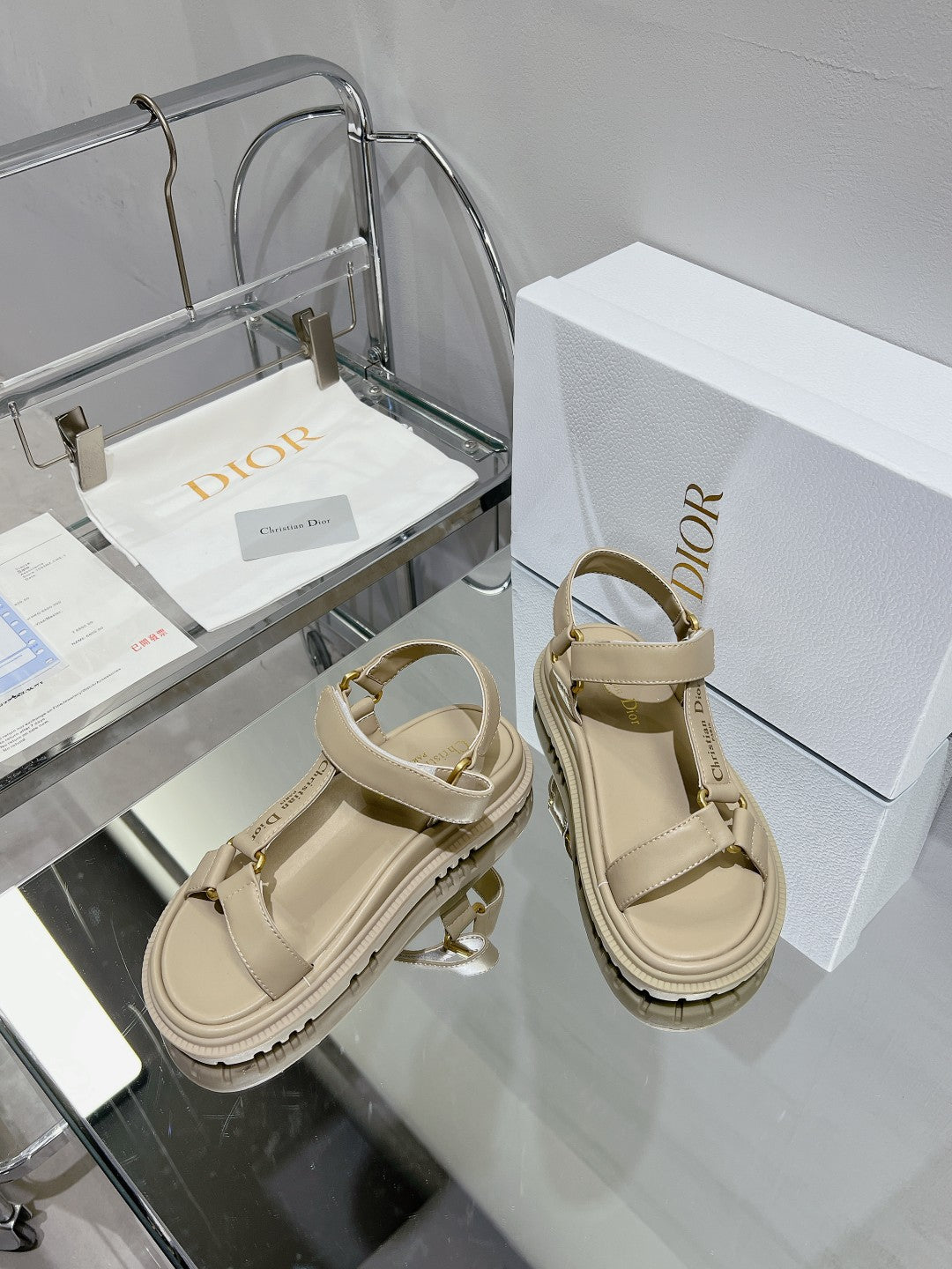 CD D-Wave Sandal In Beige Cowhide 100753