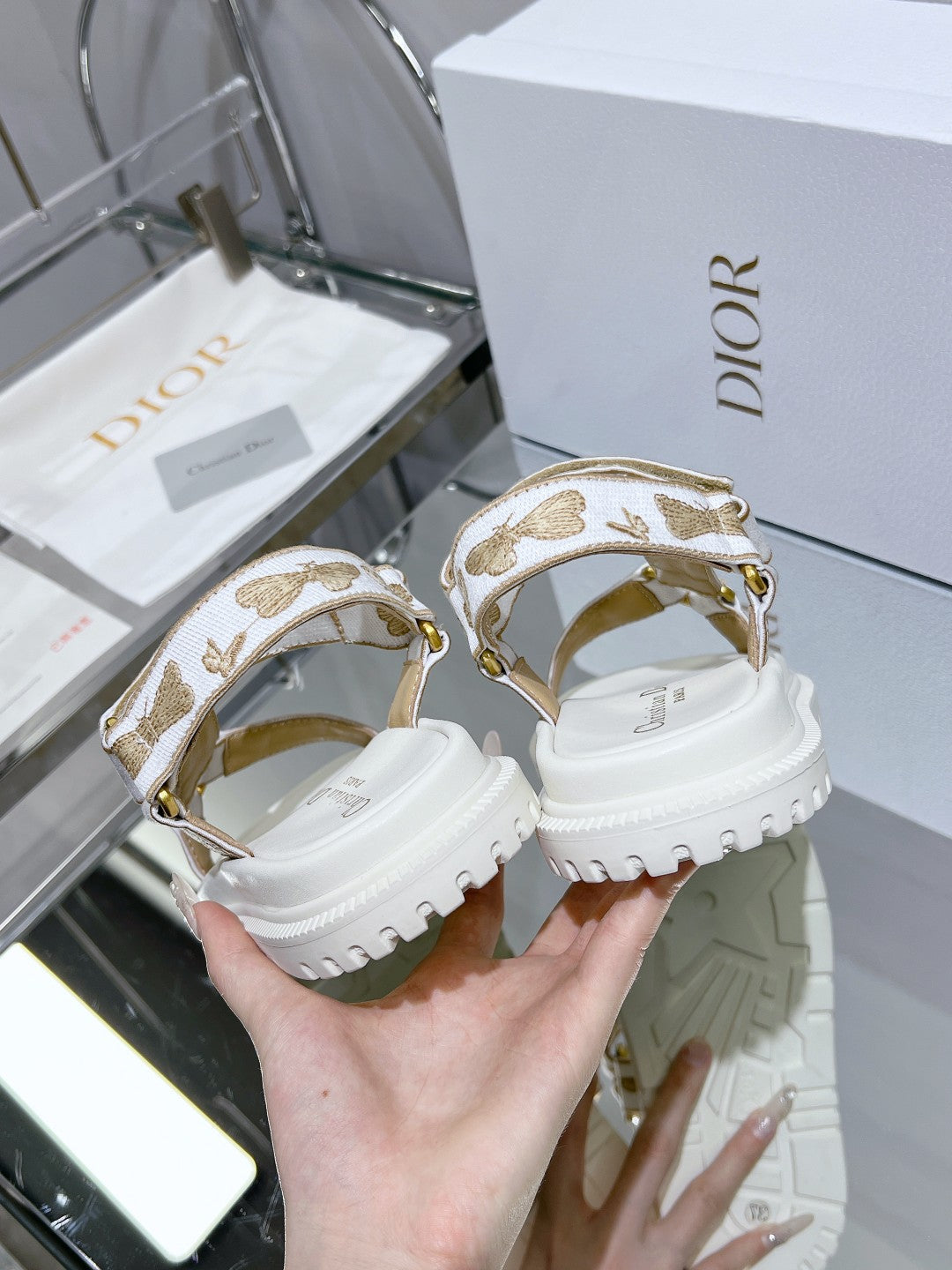 CD D-Wave Sandal In Dark Beige Mix White Cowhide 100757