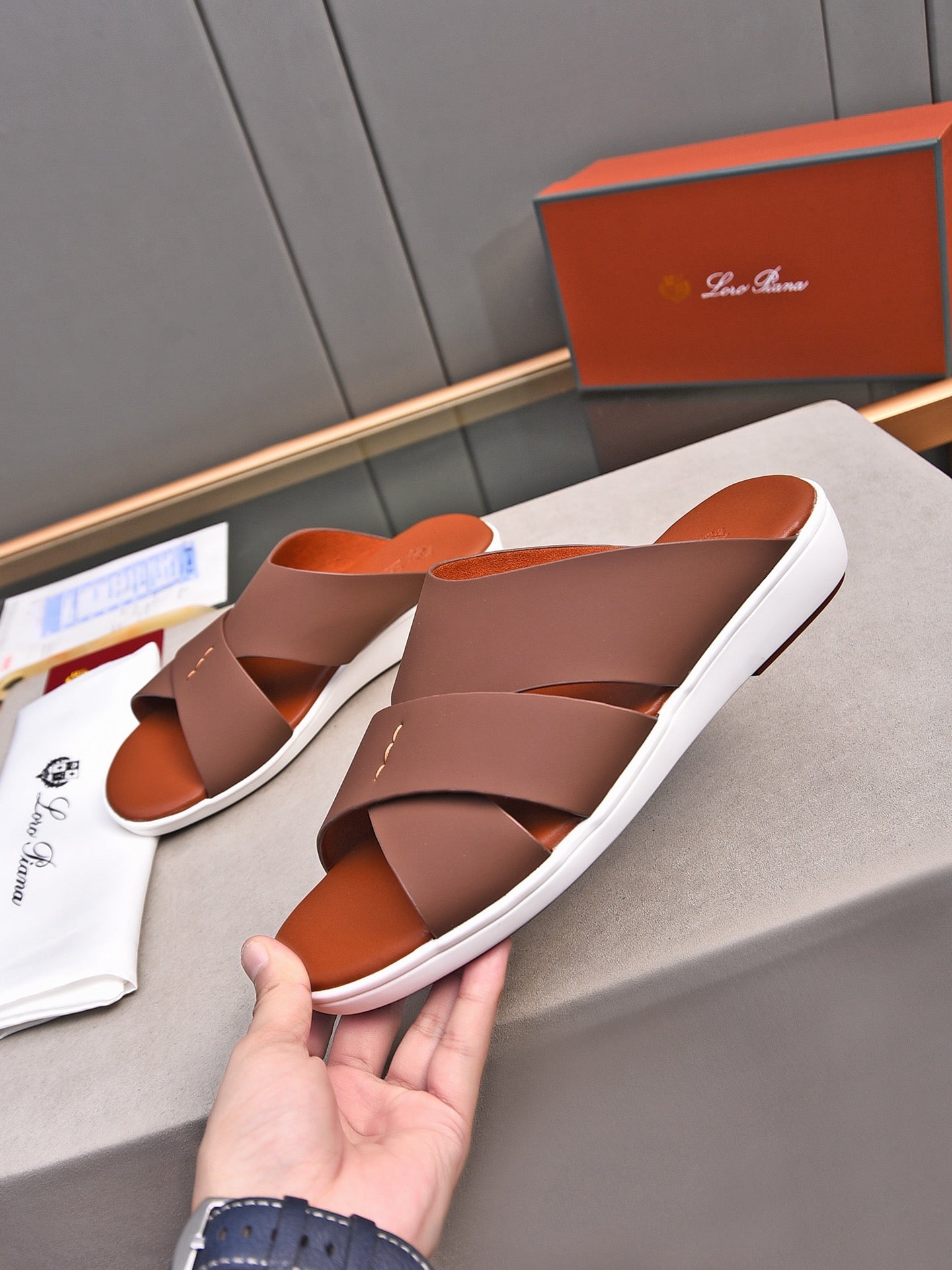 LP INTERWOVEN STRAPS SLIPPERS CHOCOLATE CALFSKIN