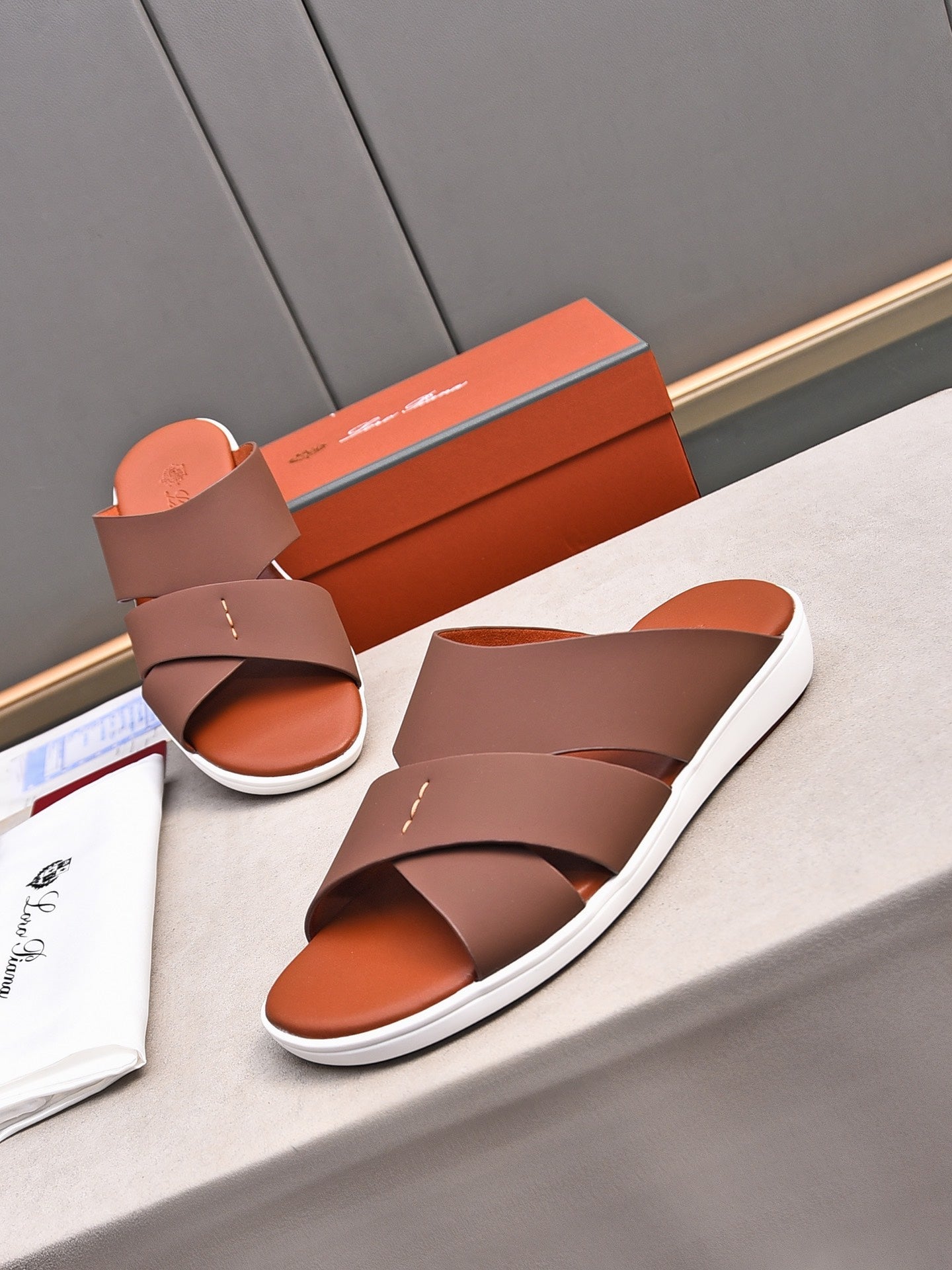 LP INTERWOVEN STRAPS SLIPPERS CHOCOLATE CALFSKIN