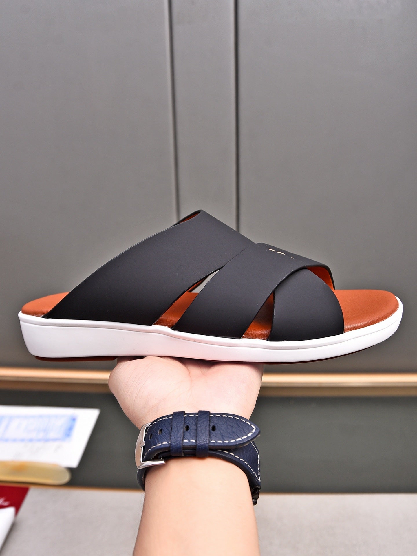 LP INTERWOVEN STRAPS SLIPPERS BLACK CALFSKIN