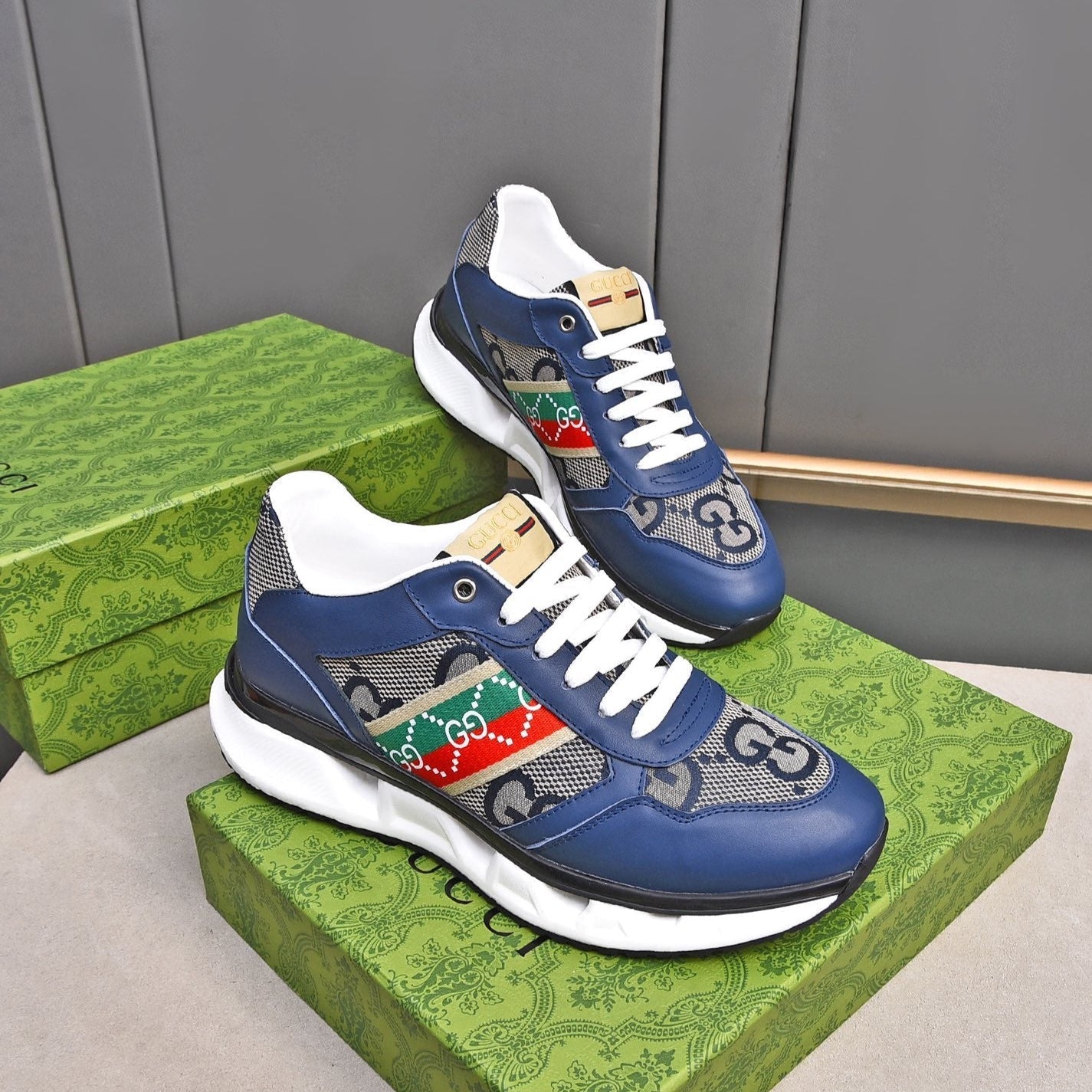 GG Men's Sneaker Blue Calfskin 522006