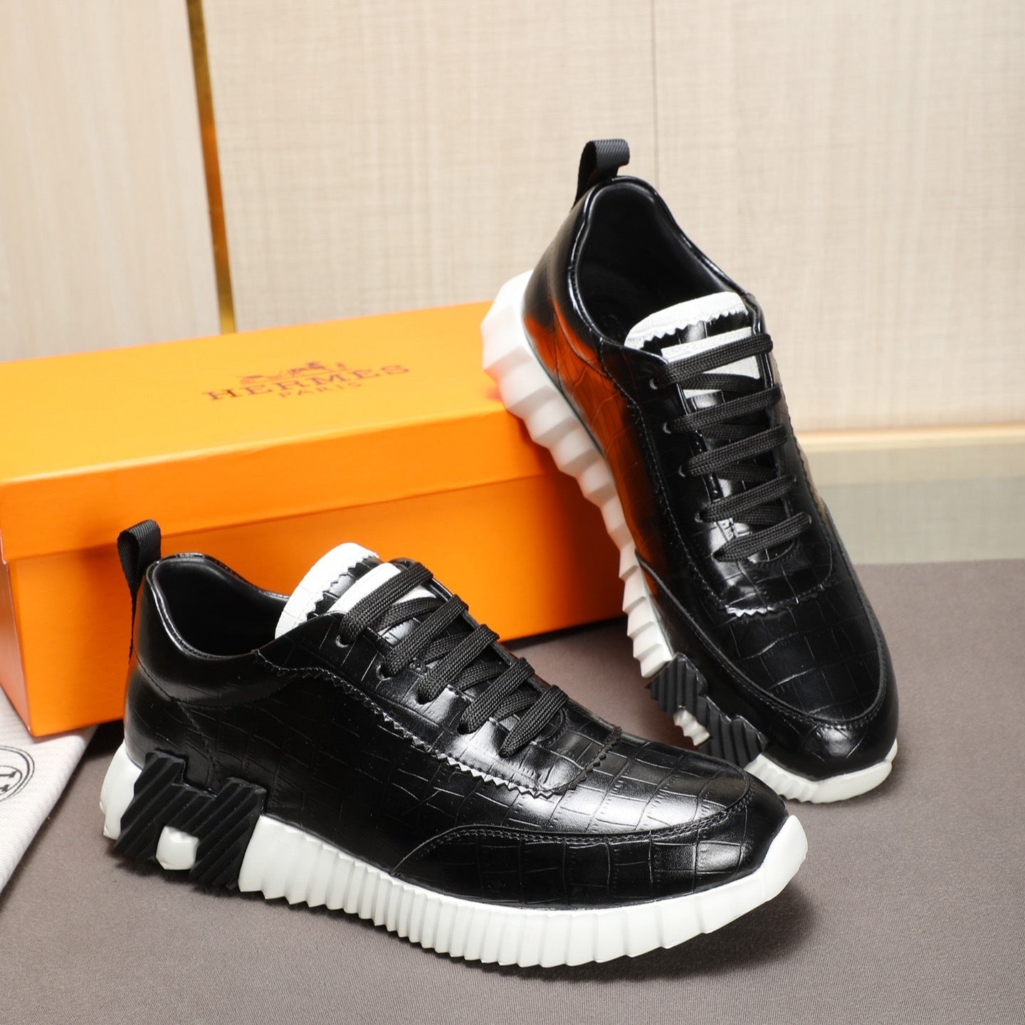 HM Men's Bouncing Sneaker Black Cowhide 664362