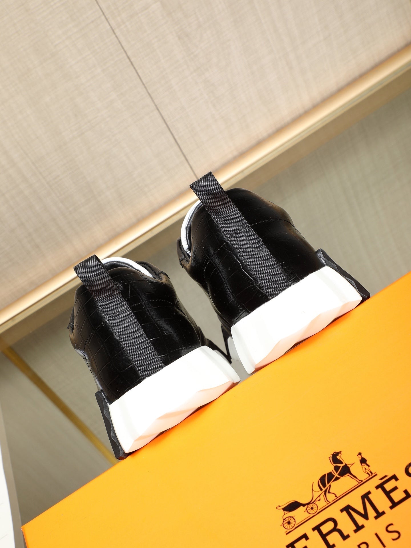 HM Men's Bouncing Sneaker Black Cowhide 664362