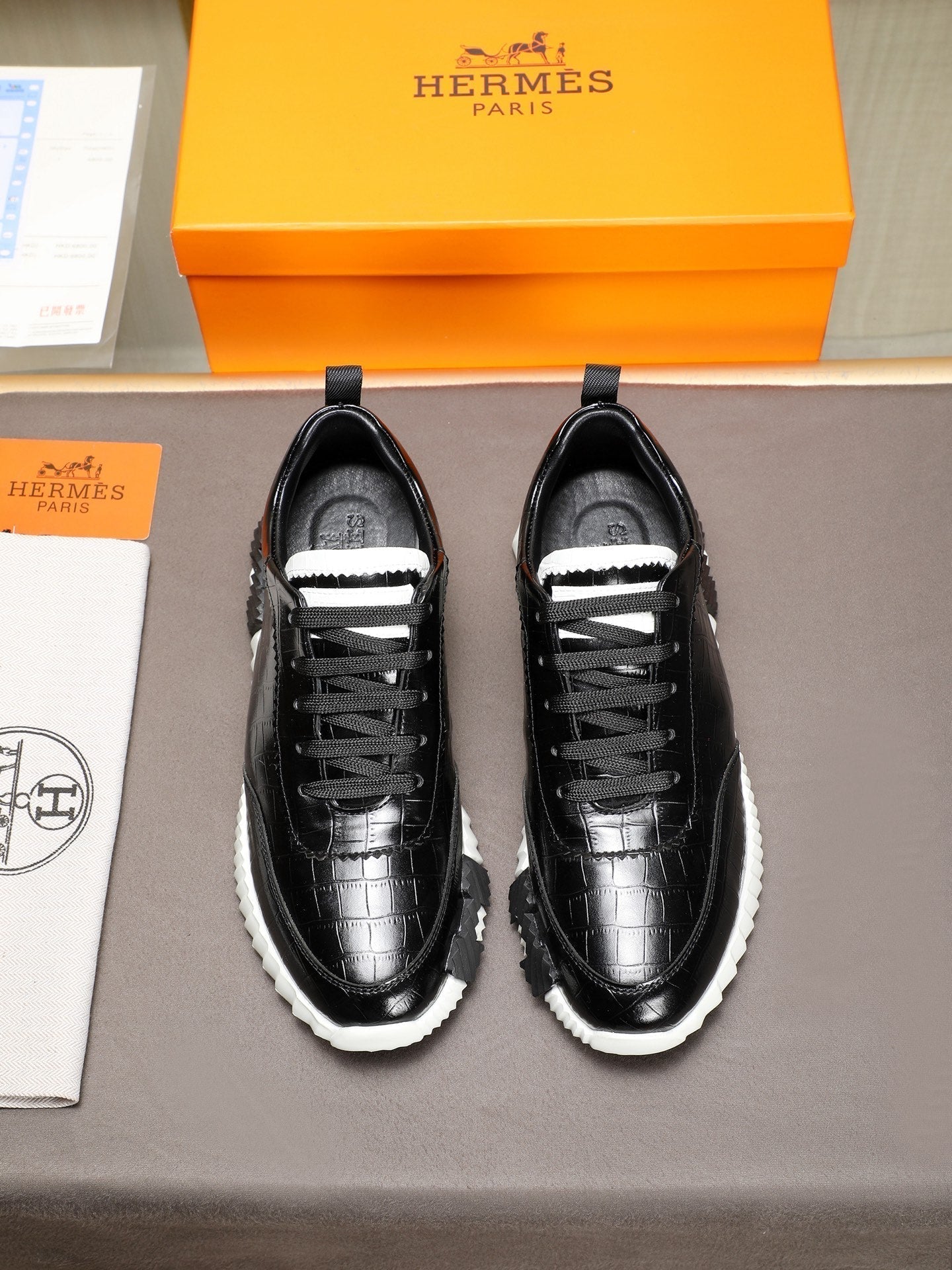 HM Men's Bouncing Sneaker Black Cowhide 664362