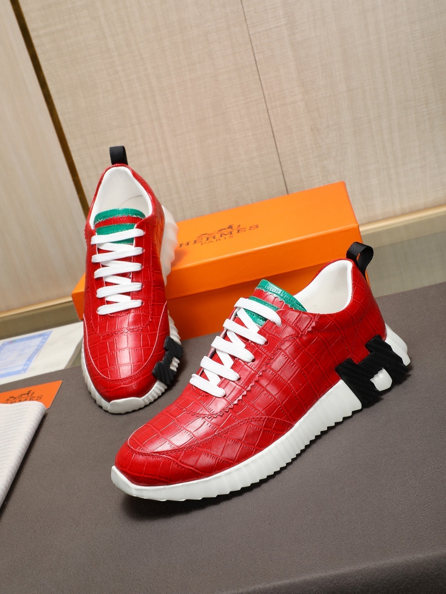 HM Men's Bouncing Sneaker Red Cowhide 664363