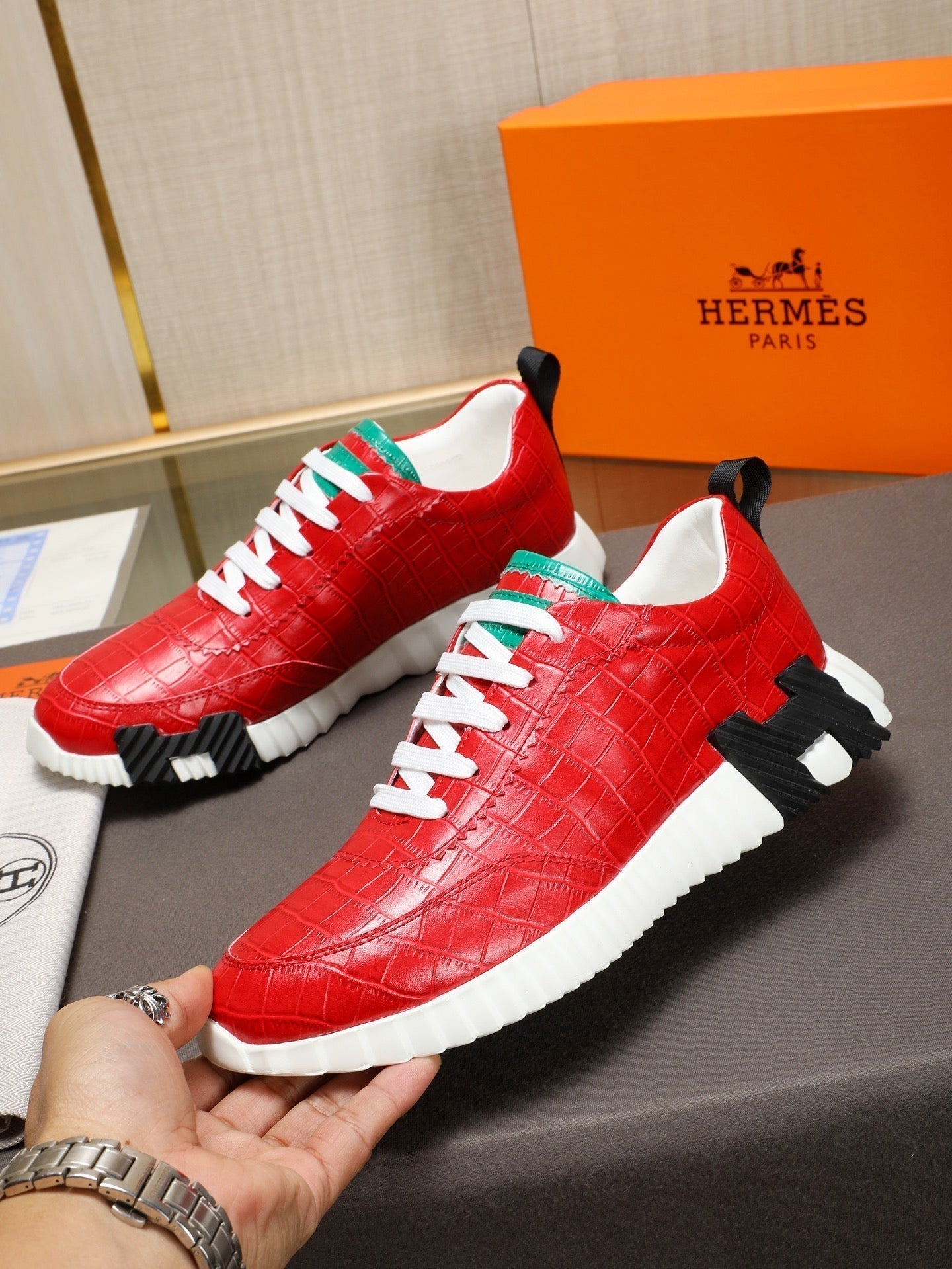 HM Men's Bouncing Sneaker Red Cowhide 664363