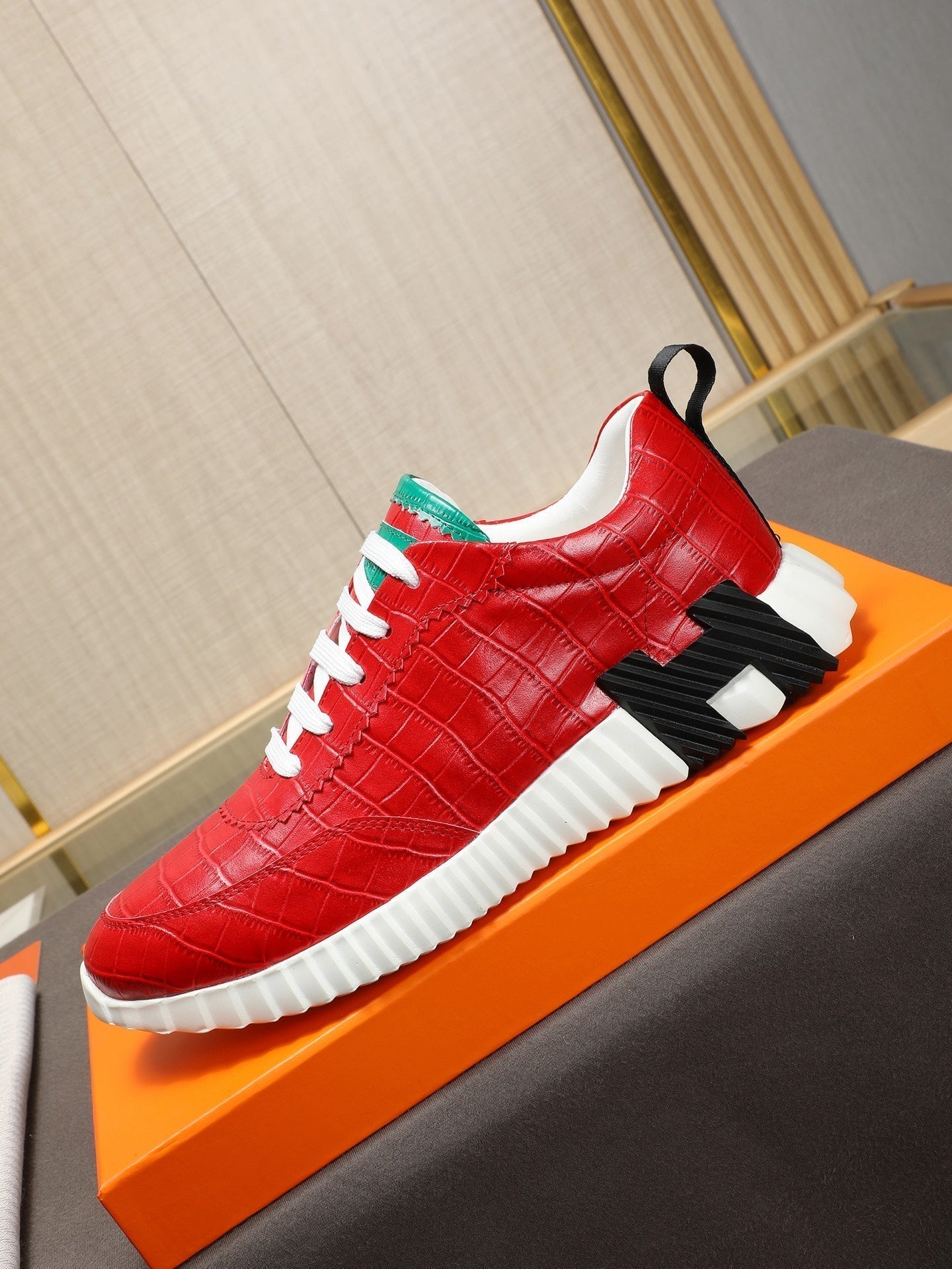 HM Men's Bouncing Sneaker Red Cowhide 664363