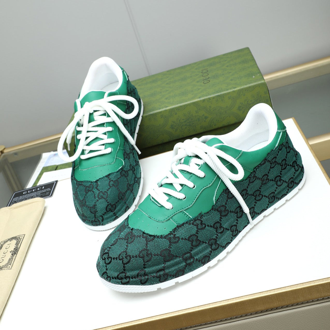 GG Men's Sneaker Green Cowhide 587319