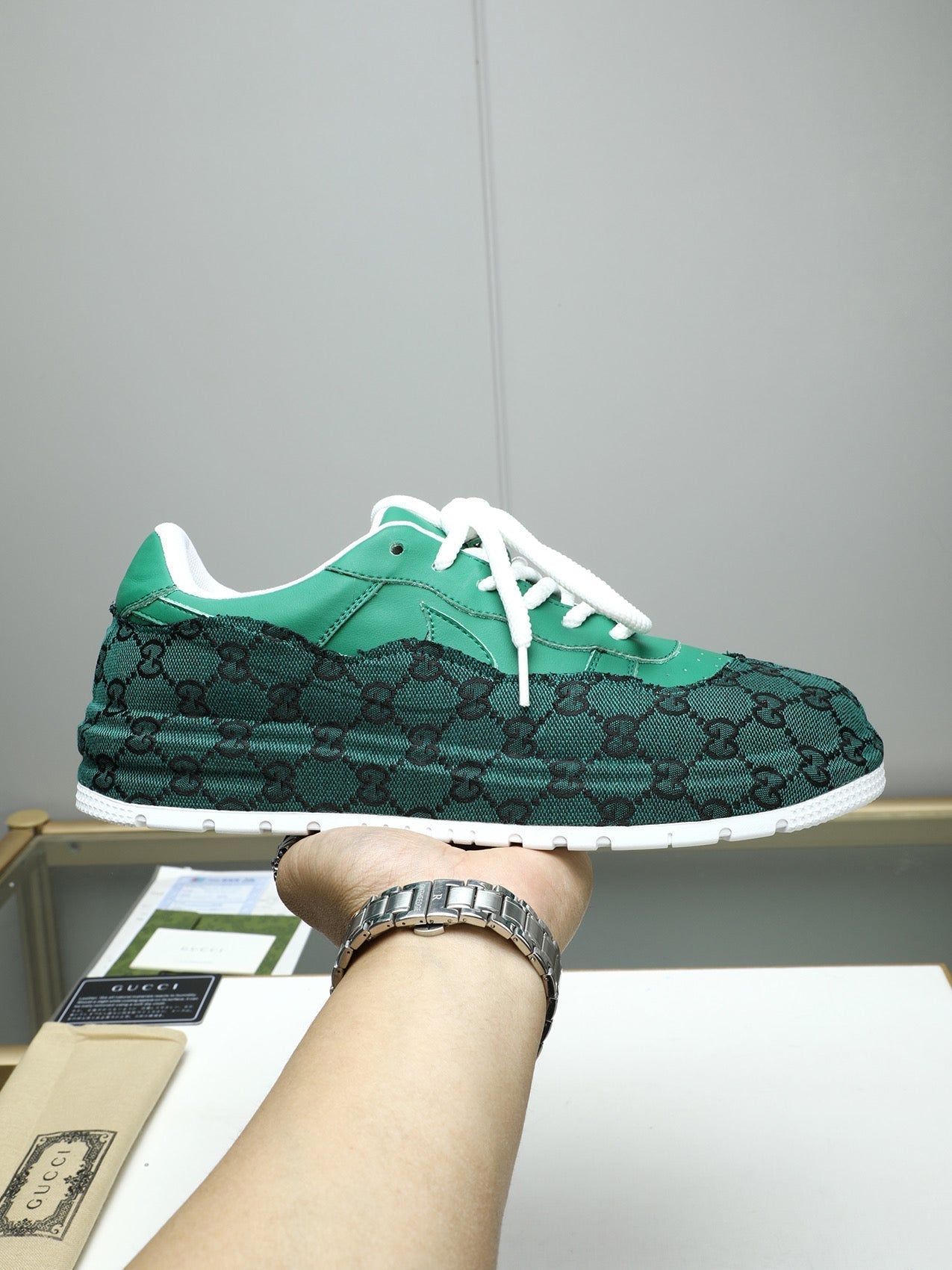 GG Men's Sneaker Green Cowhide 587319