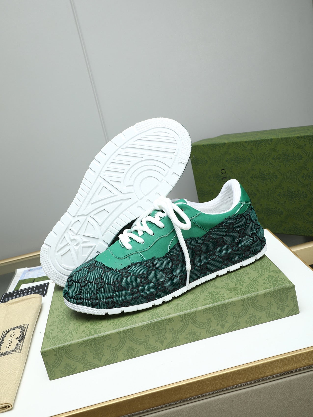 GG Men's Sneaker Green Cowhide 587319