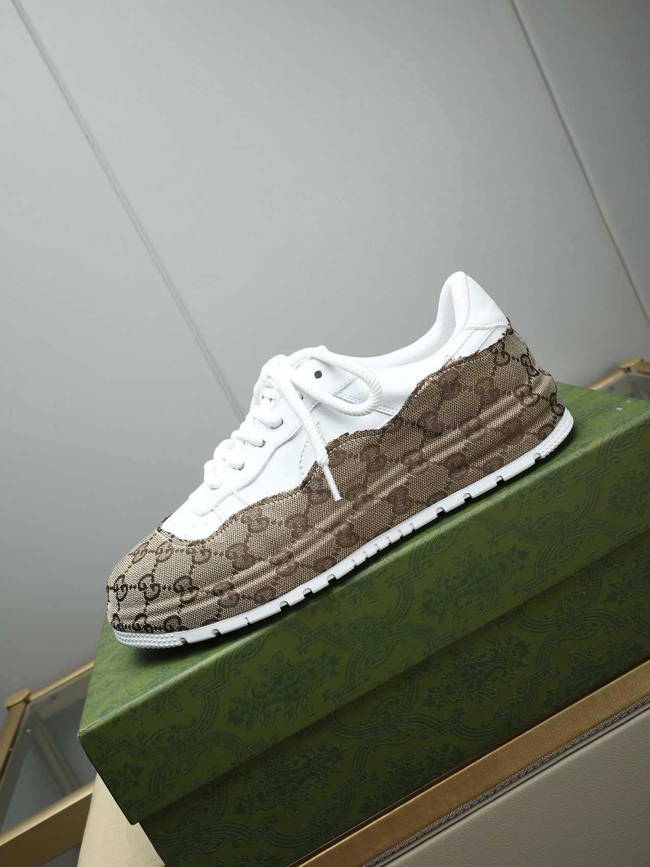 GG Men's Sneaker White Brown Cowhide 587322