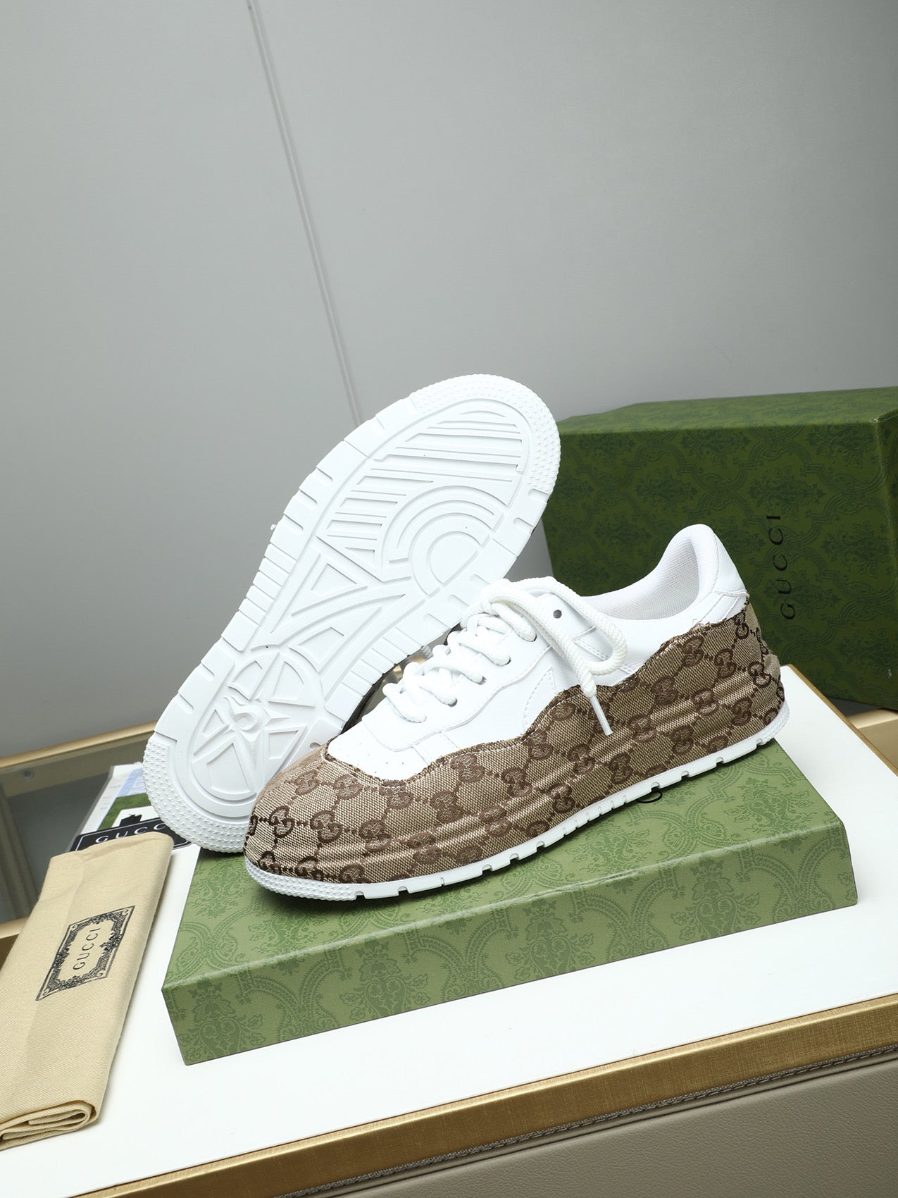 GG Men's Sneaker White Brown Cowhide 587322