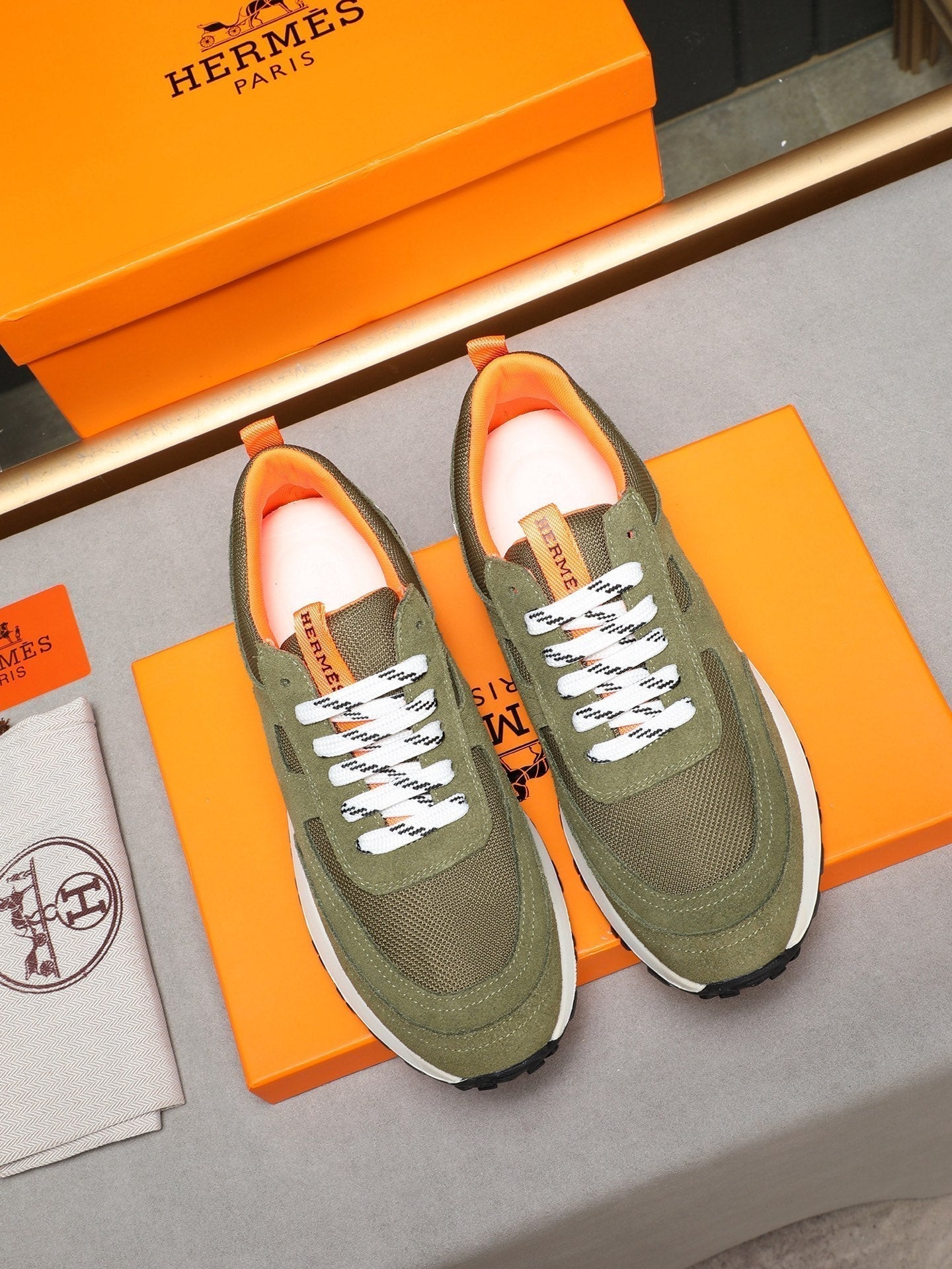 HM Men's Sneaker Green Suede 619320