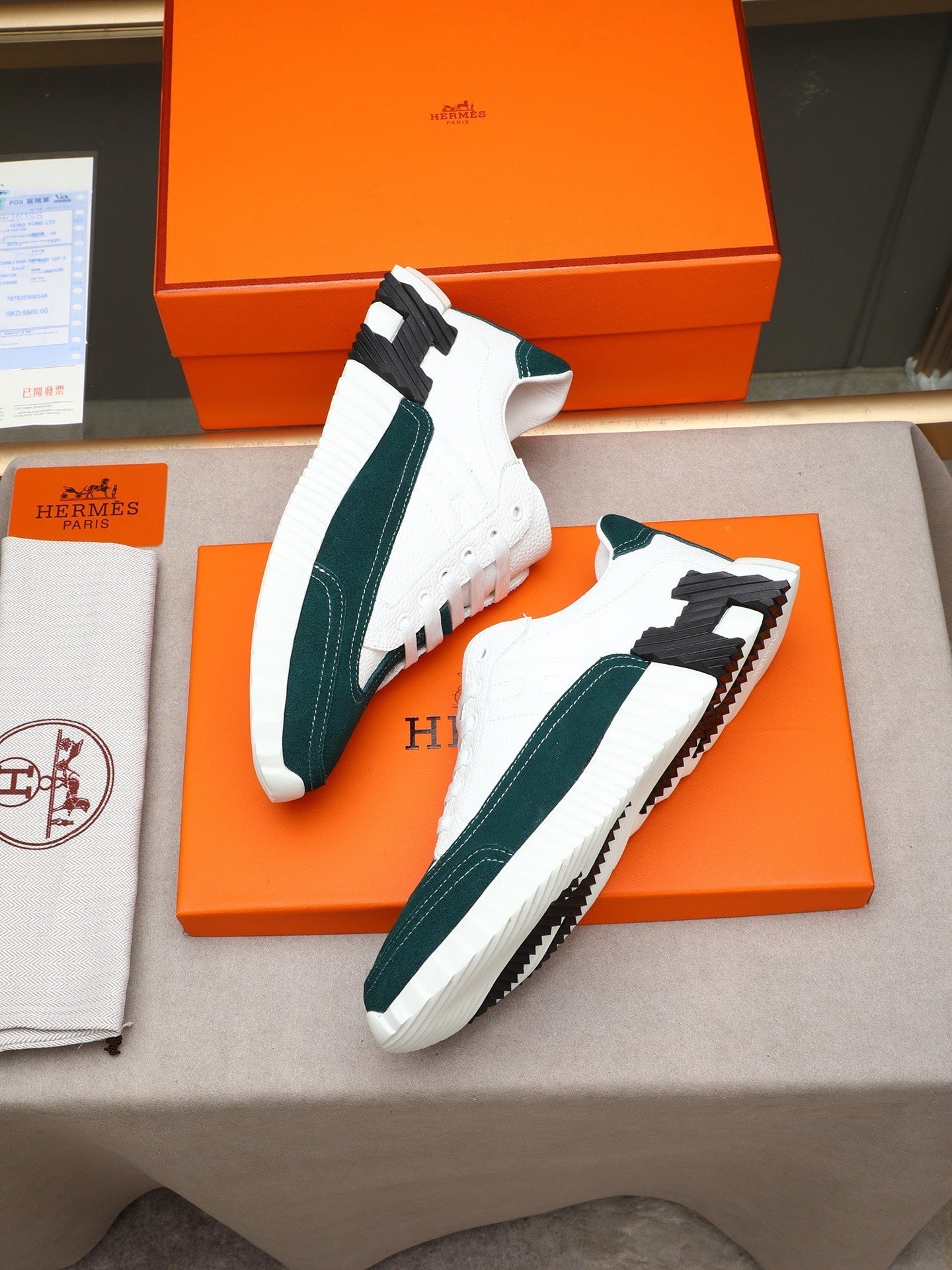 HM Men's Bouncing Sneakers White Green Sheepskin Suede 664382