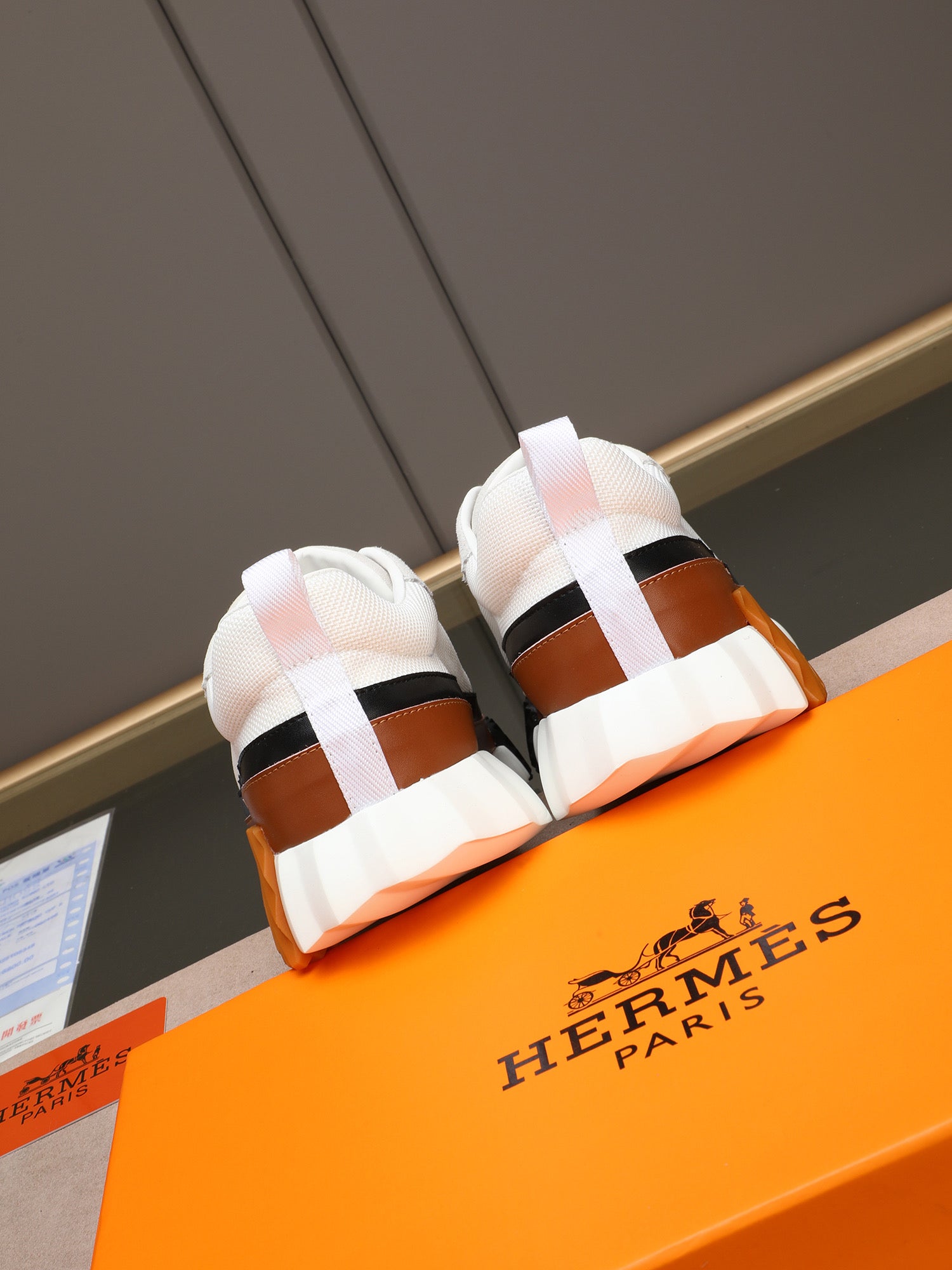 HM Men's Bouncing Sneaker White Brown Calfskin Fabric 754130