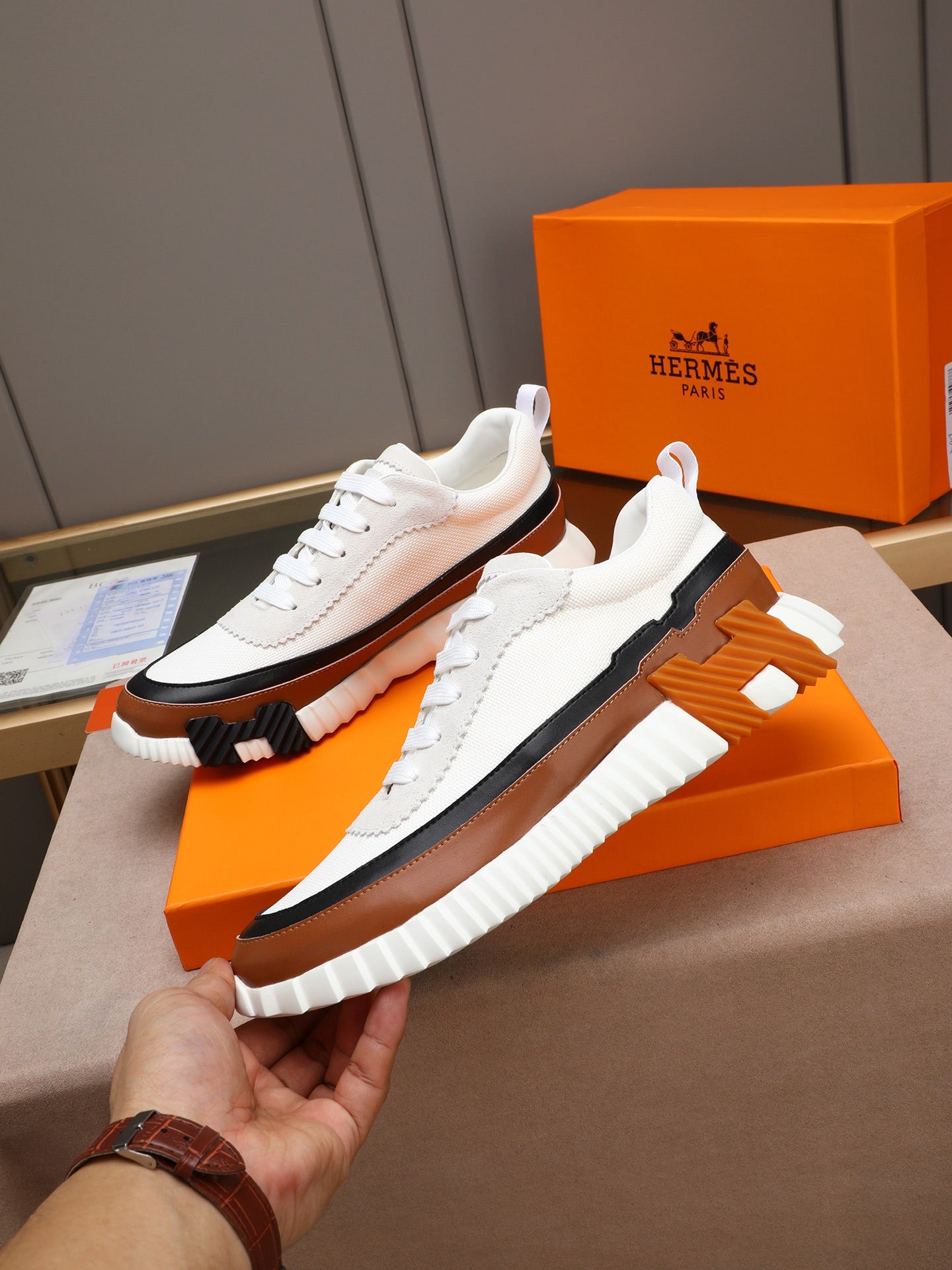 HM Men's Bouncing Sneaker White Brown Calfskin Fabric 754130