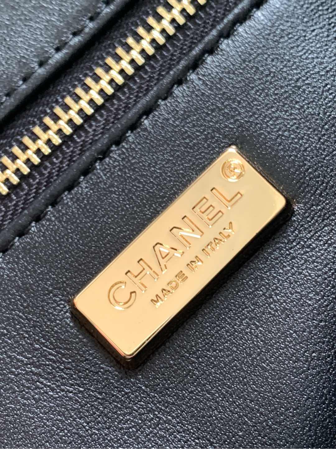 CC 24S Flap Bag Mini 21cm Black White Sequin Gold Hardware 238439