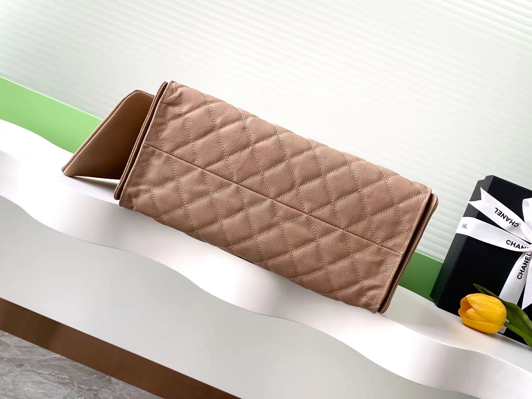 CC 25C Hobo Bags 40cm Brown Grained Calfskin