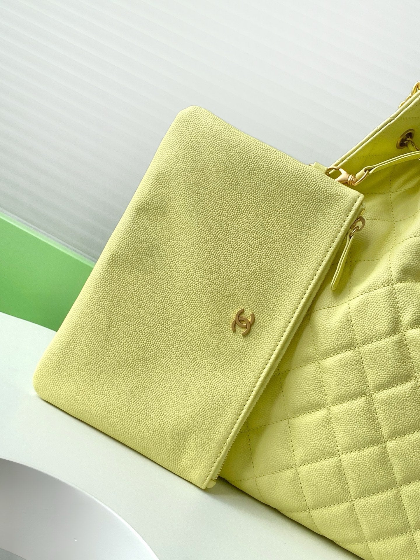 CC 25C Hobo Bags 40cm Lime Grained Calfskin