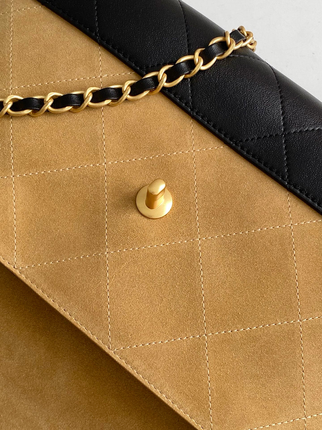 CC 25A Flap Bag 29cm Beige Suede Black Calfskin