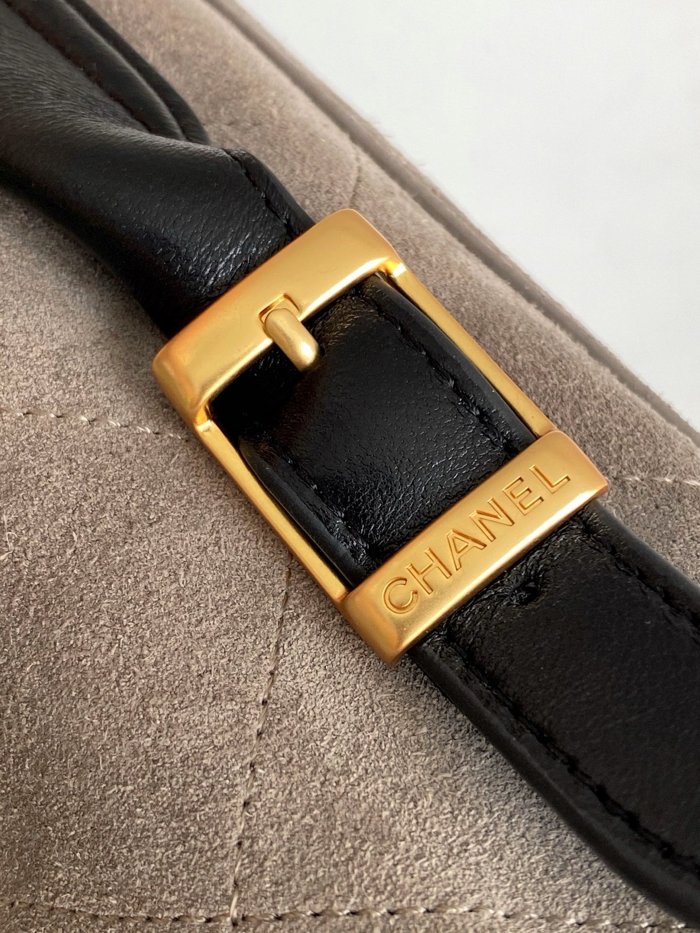 CC 25A Flap Bag 29cm Grey Suede Black Calfskin