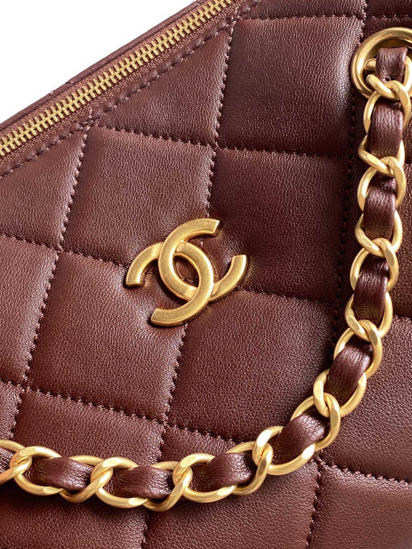 Chanel 25K Bowling Bag Burgundy Gold Sheepskin 294980