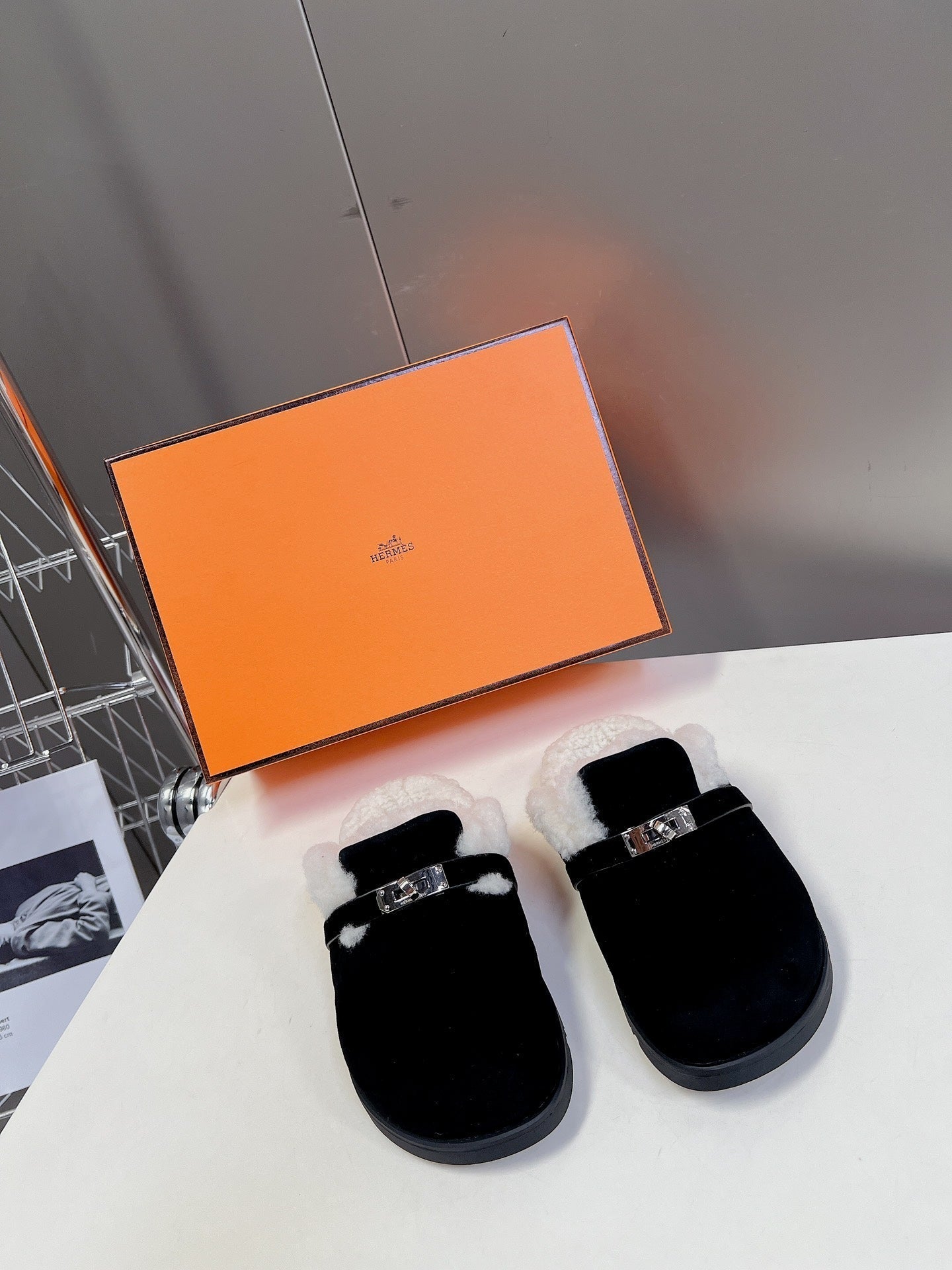 OZ Mule Black Suede White Shearling