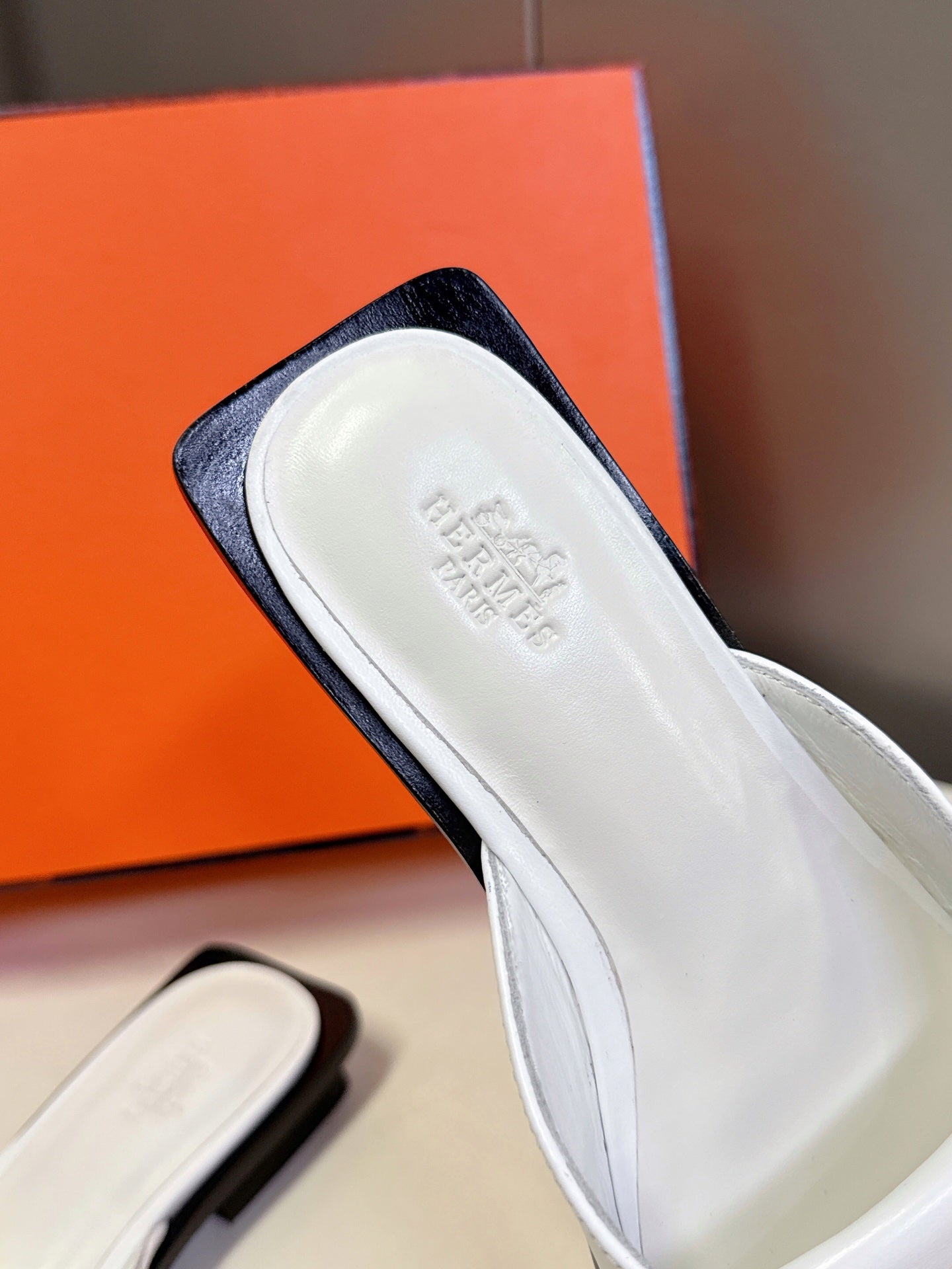 HM Isle Sandal Calfskin 252686