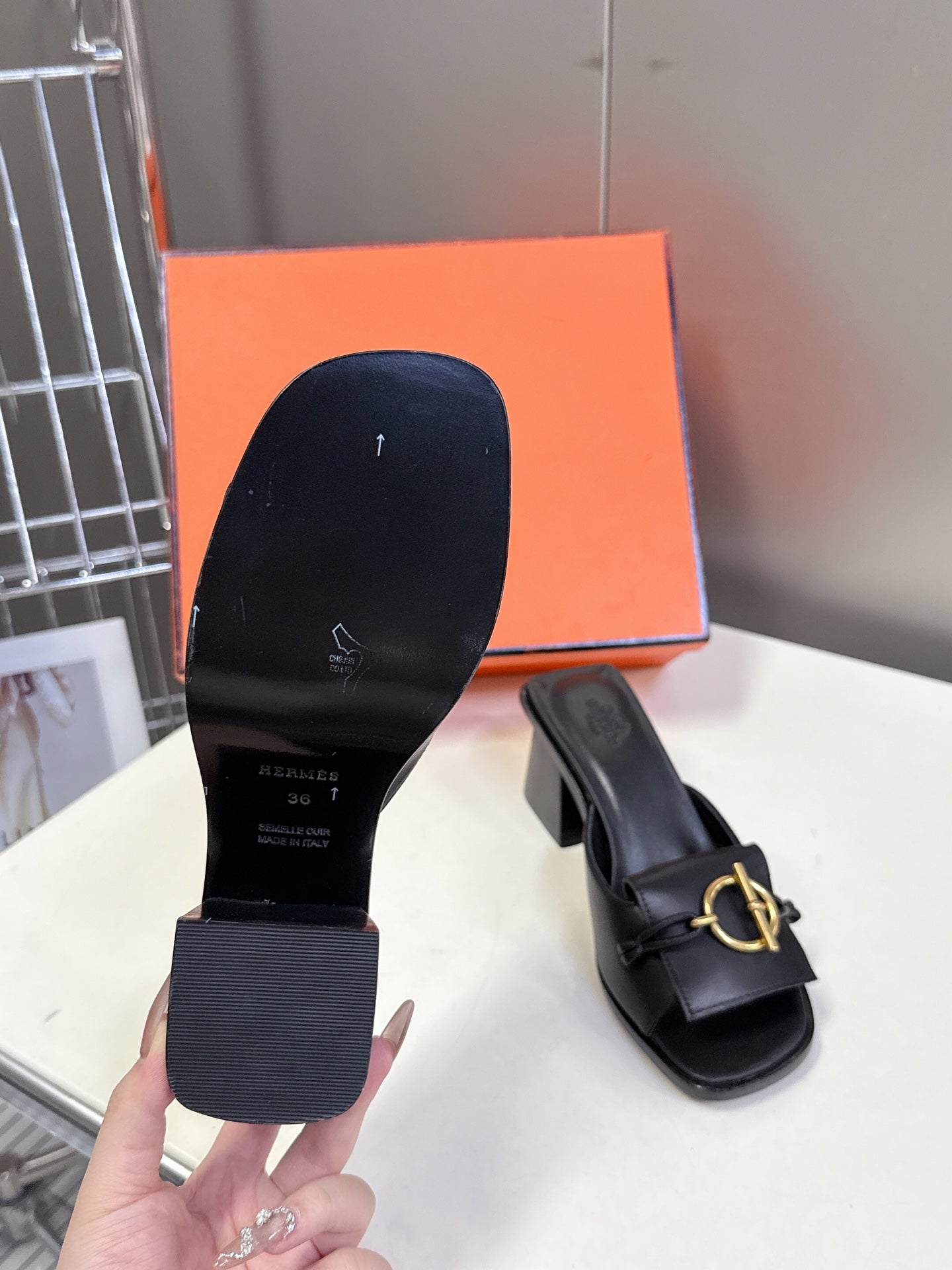 HM Ilot 70 Sandal Calfskin 252684