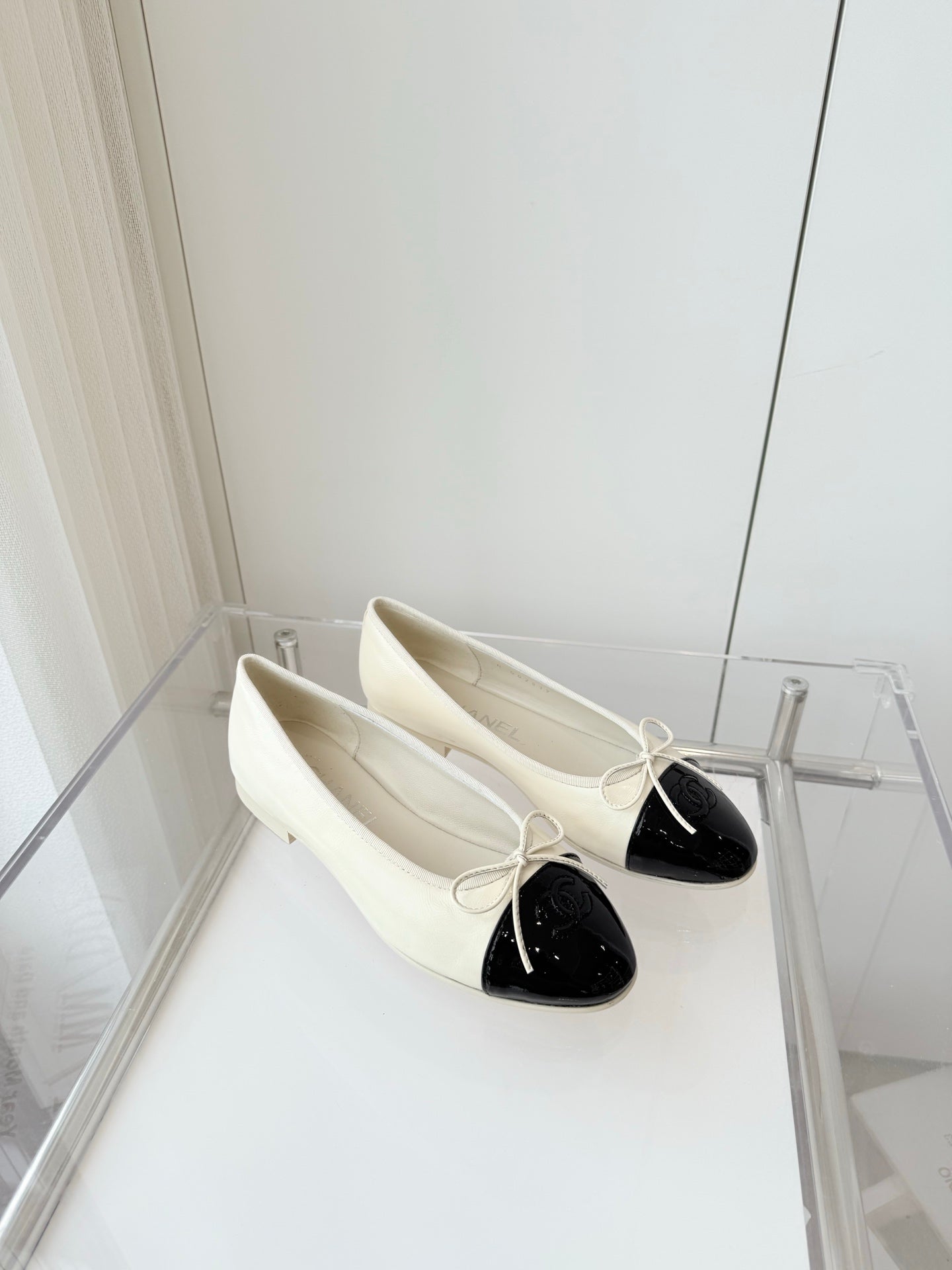 CC Ballet Flat White Leather 238770
