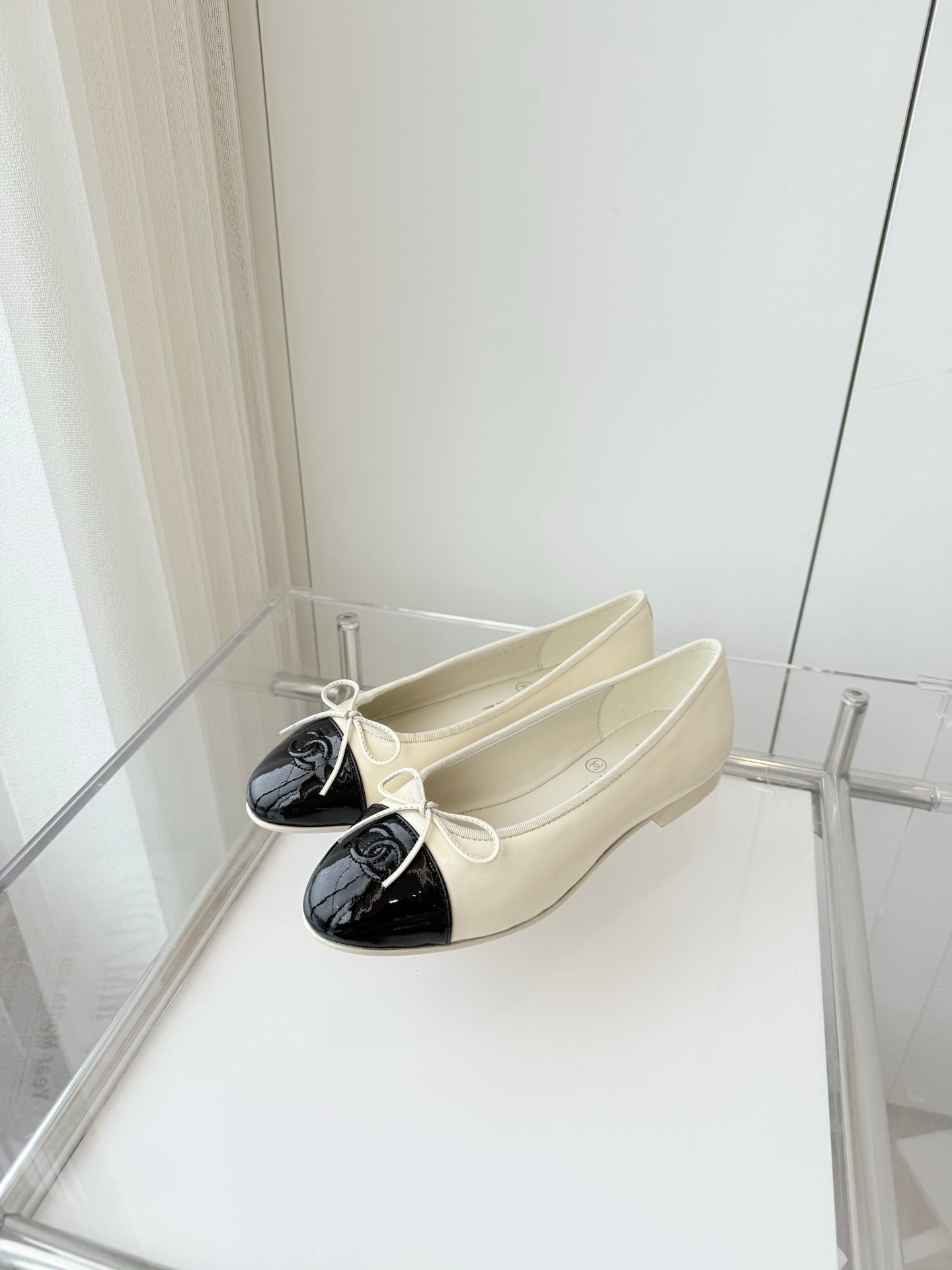 CC Ballet Flat White Leather 238770