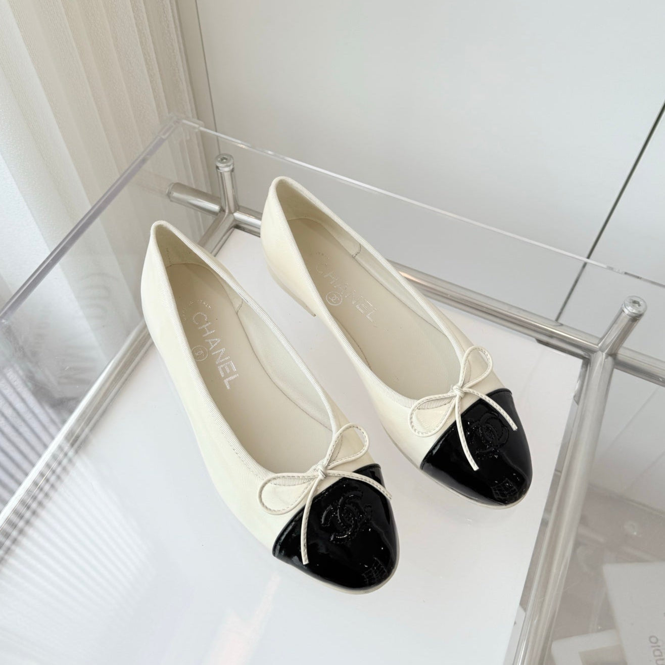 CC Ballet Flat White Leather 238770