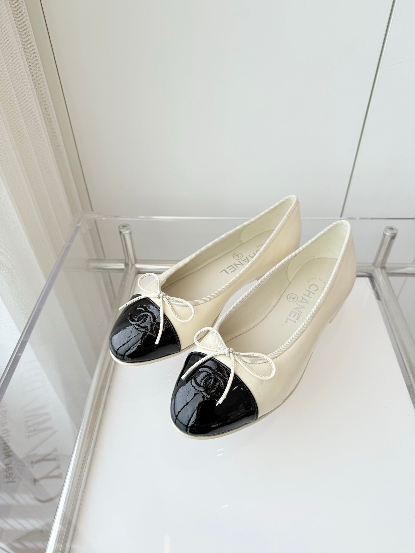 CC Ballet Flat White Leather 238770