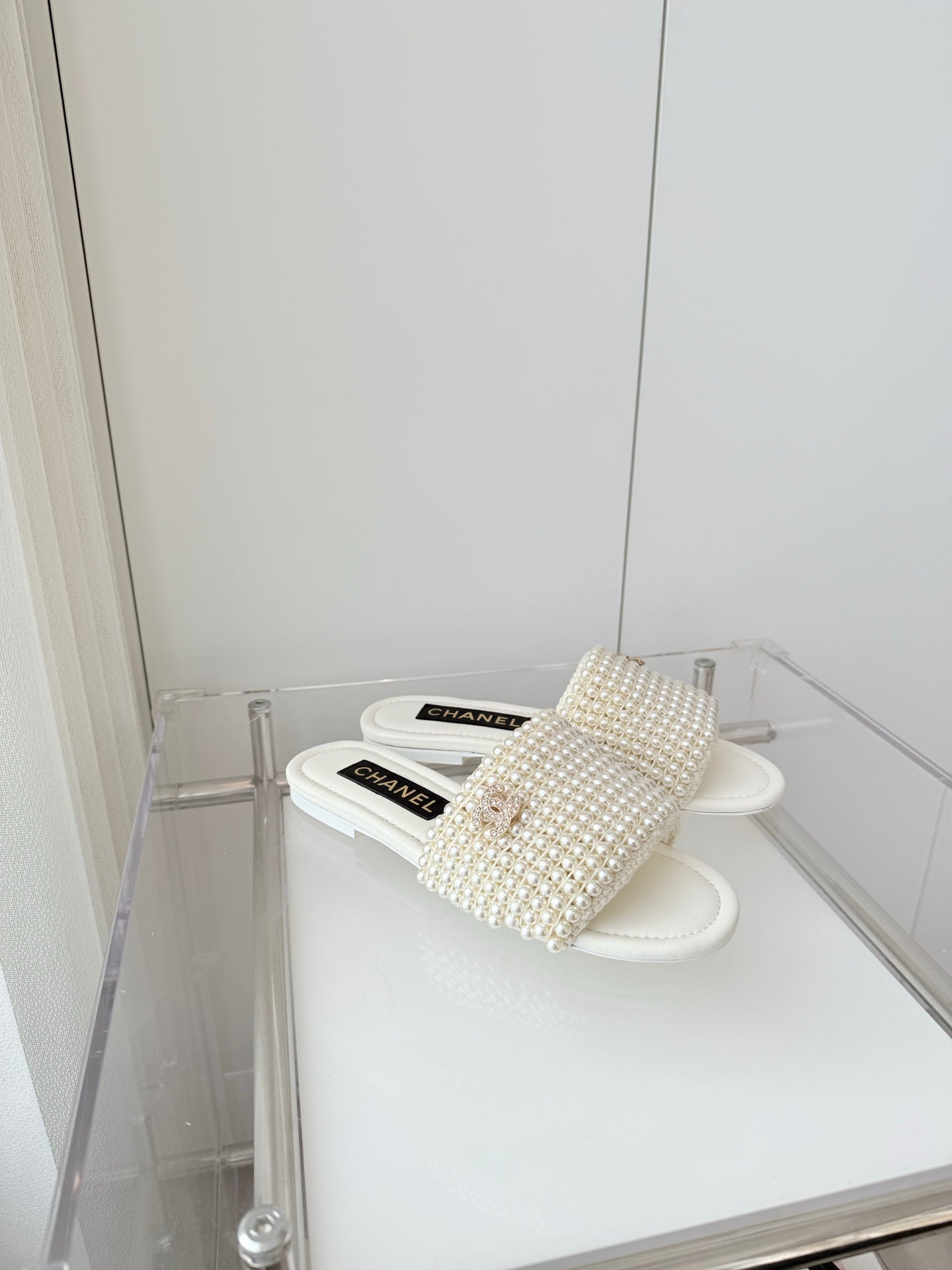 CC 25 Slippers White Leather 238743