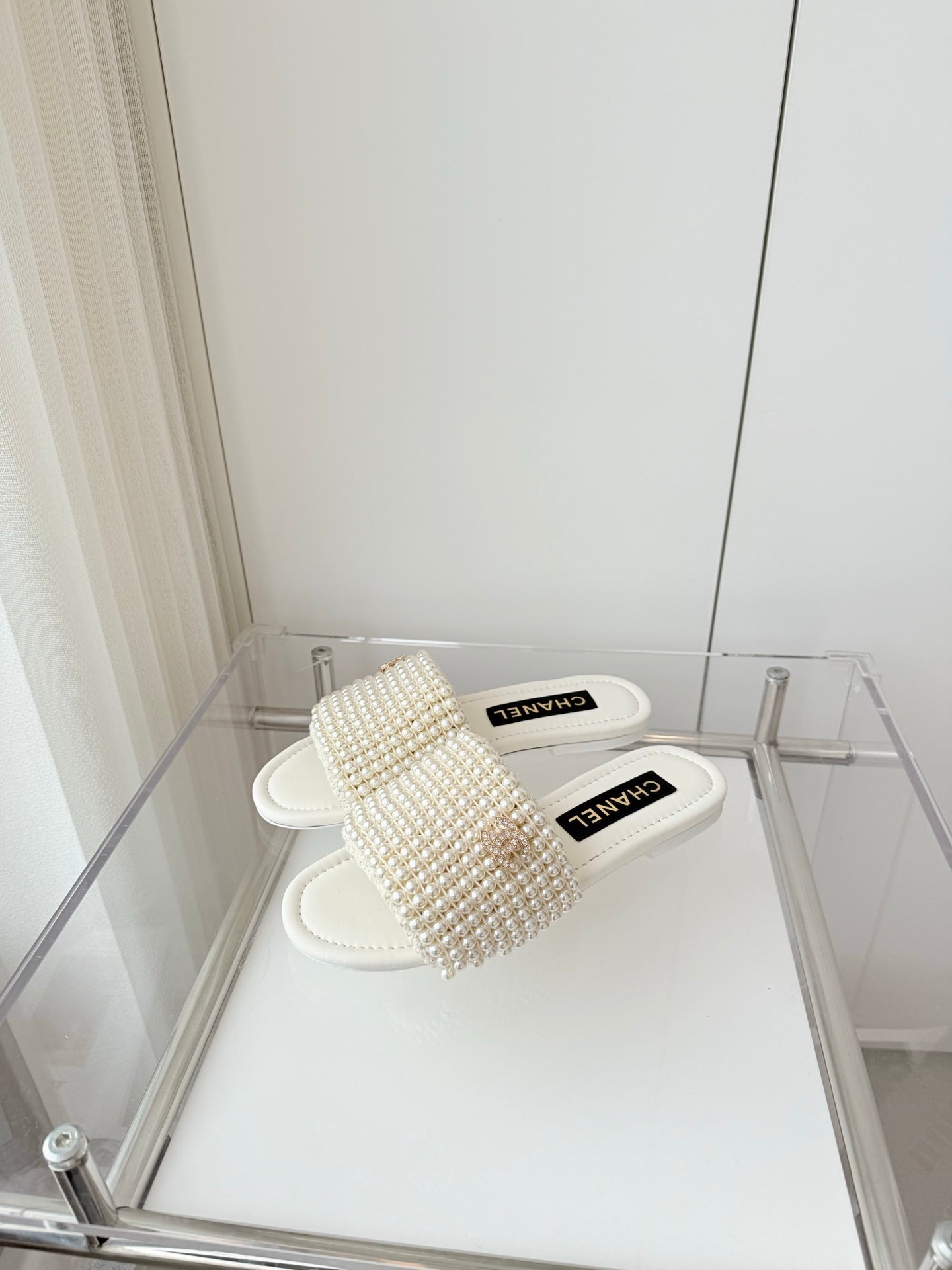 CC 25 Slippers White Leather 238743